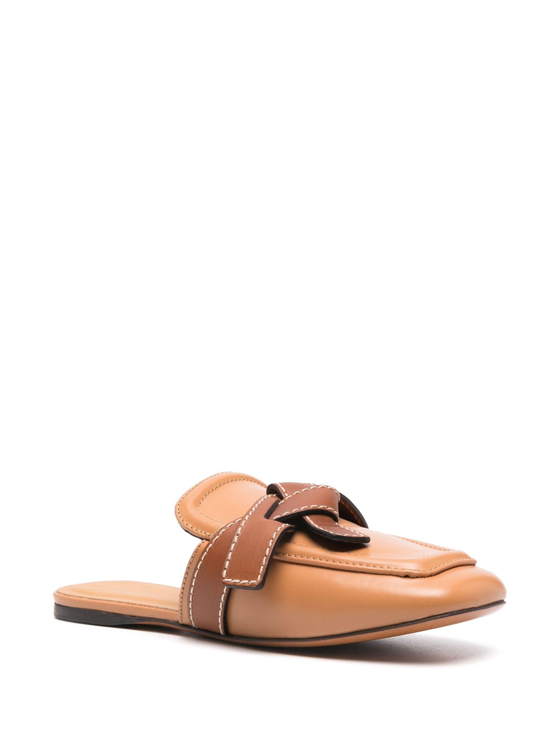 【LOEWE】GATE FLAT MULES Loewe GATE FLAT MULES, Low Heel Leather Warm Desert Women's