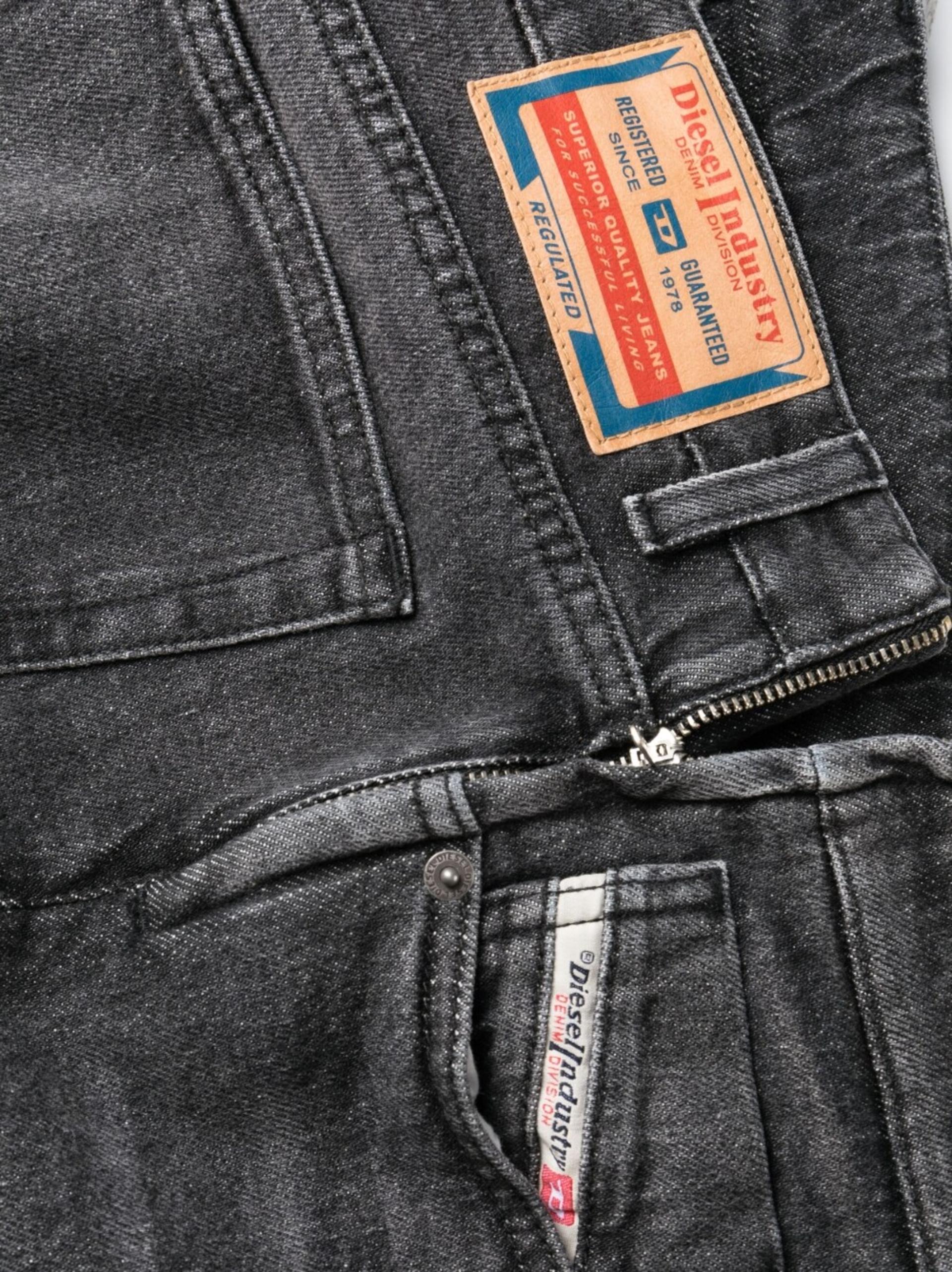 DIESEL Logo-buckle Slim-fit Jeans in Black for Men | Lyst