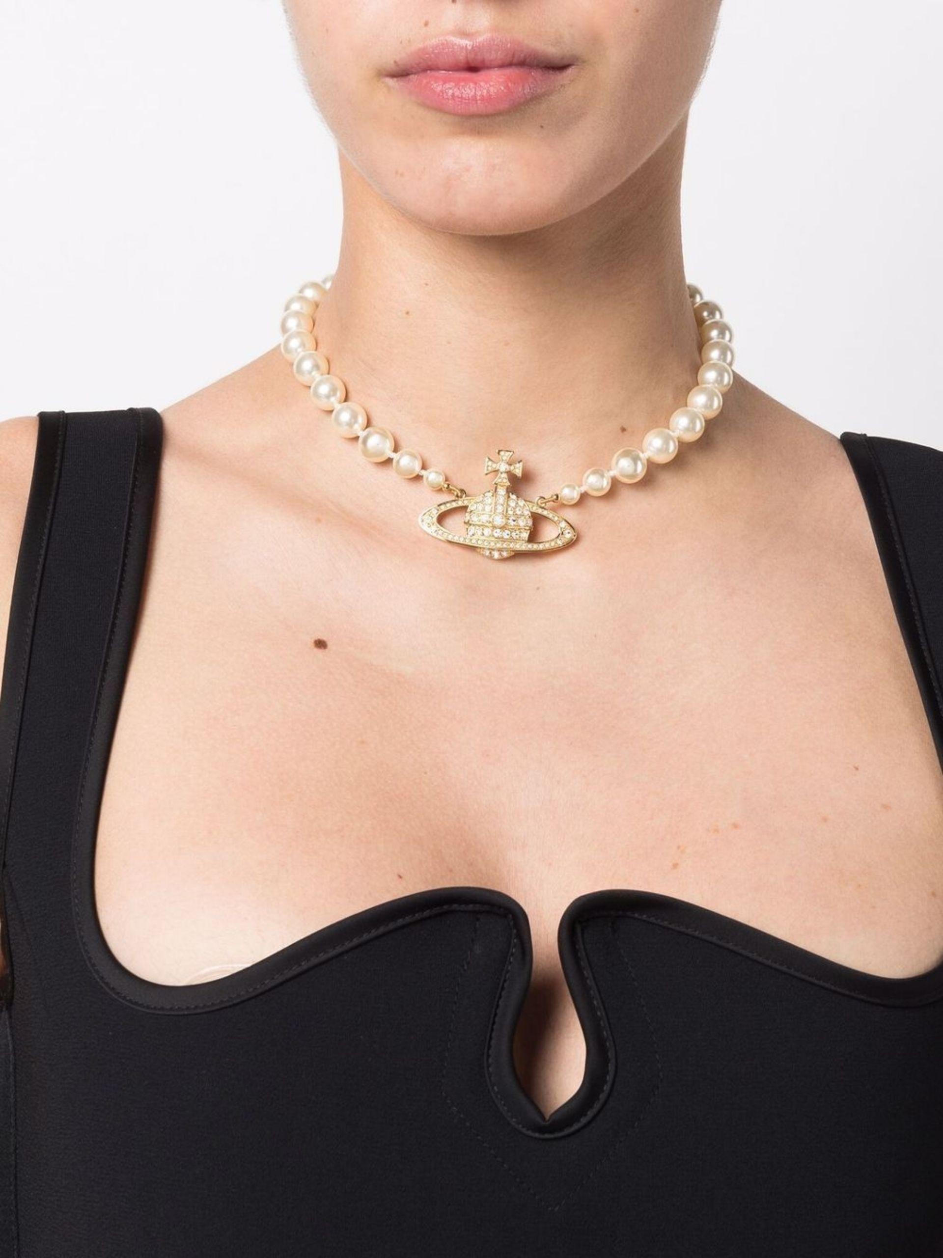 Vivienne Westwood Gold-tone Mini Bas Relief Pearl Choker Necklace - Women's  - Pearl/crystal/brass in Natural | Lyst