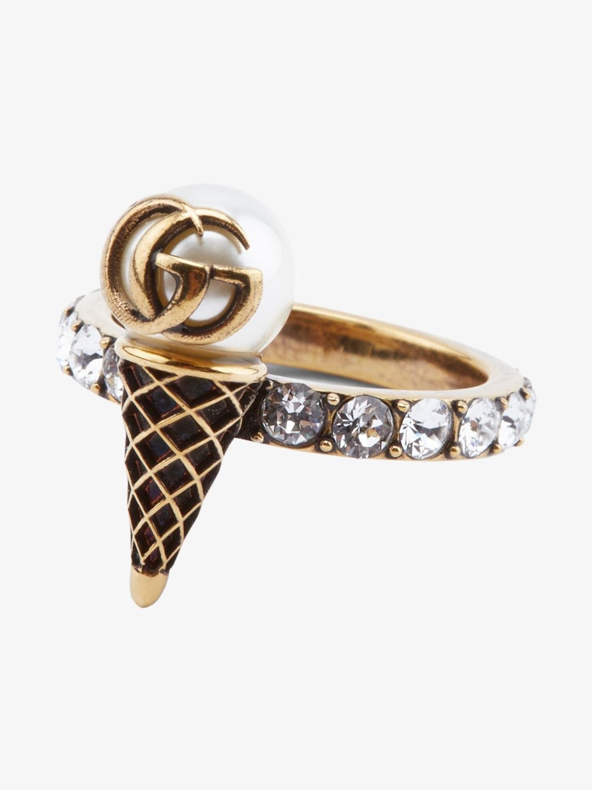 Gucci Tone Ice Cream Pearl Logo Ring in White | Lyst