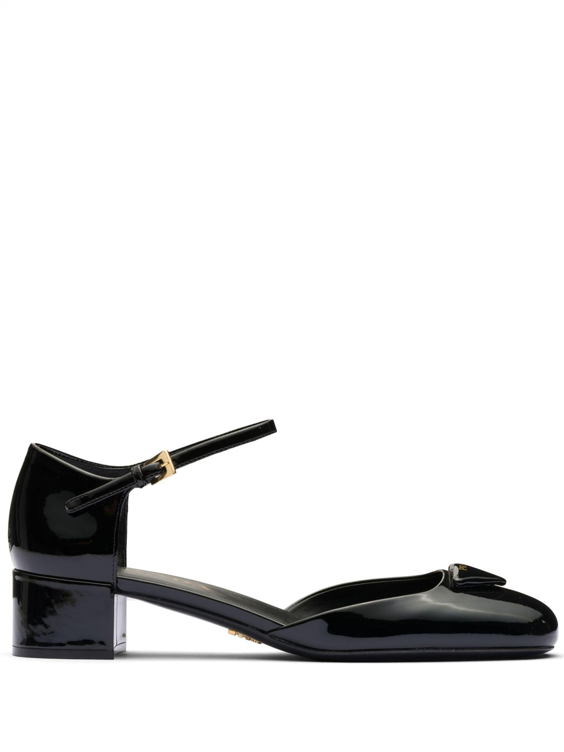 Prada Triangle-Logo 35 Leather Ballet Pumps in Black | Lyst