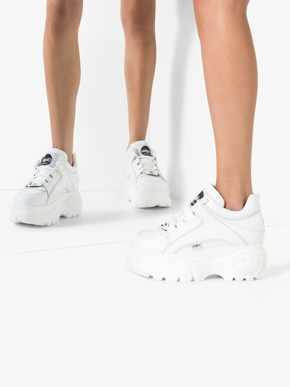 Buffalo London Classic Leather Lowtop Chunky Trainers in White | Lyst