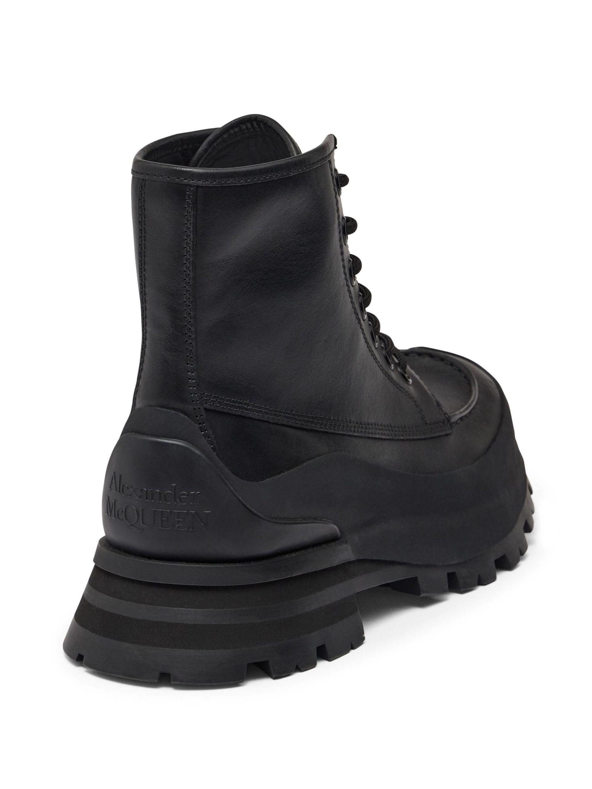 Alexander McQueen Wander Lace Up Boot In in Black for Men | Lyst UK