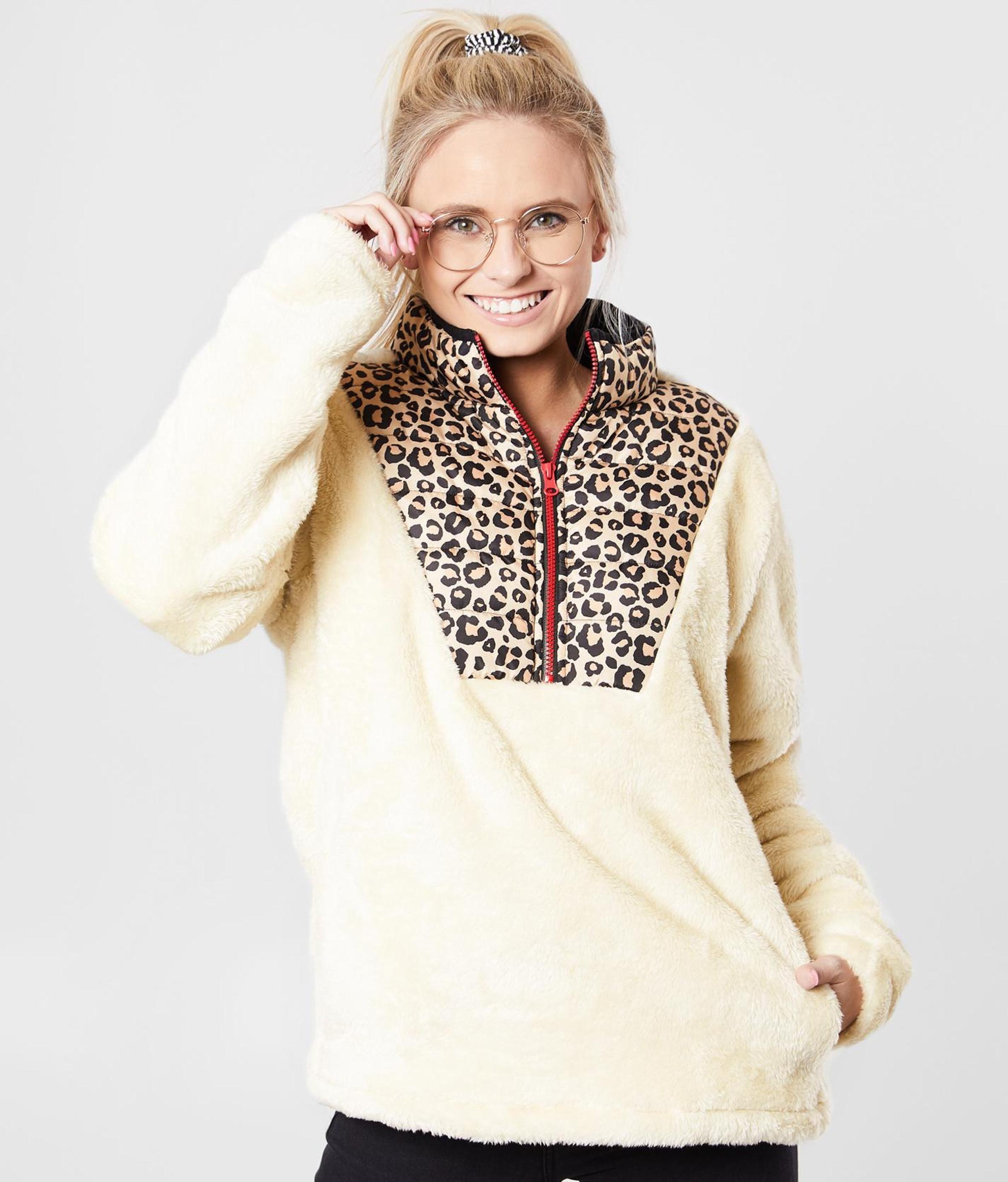 womens wubby pullover
