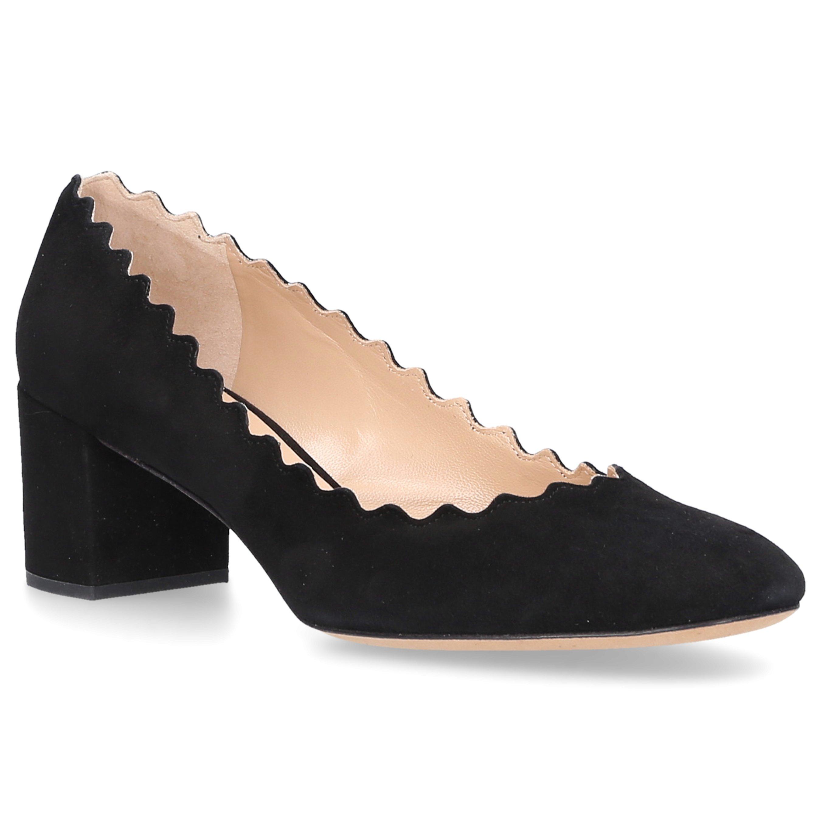 Chloé Lauren Scallop-Edged Leather Pumps in Charcoal (Black) - Save 63% |  Lyst