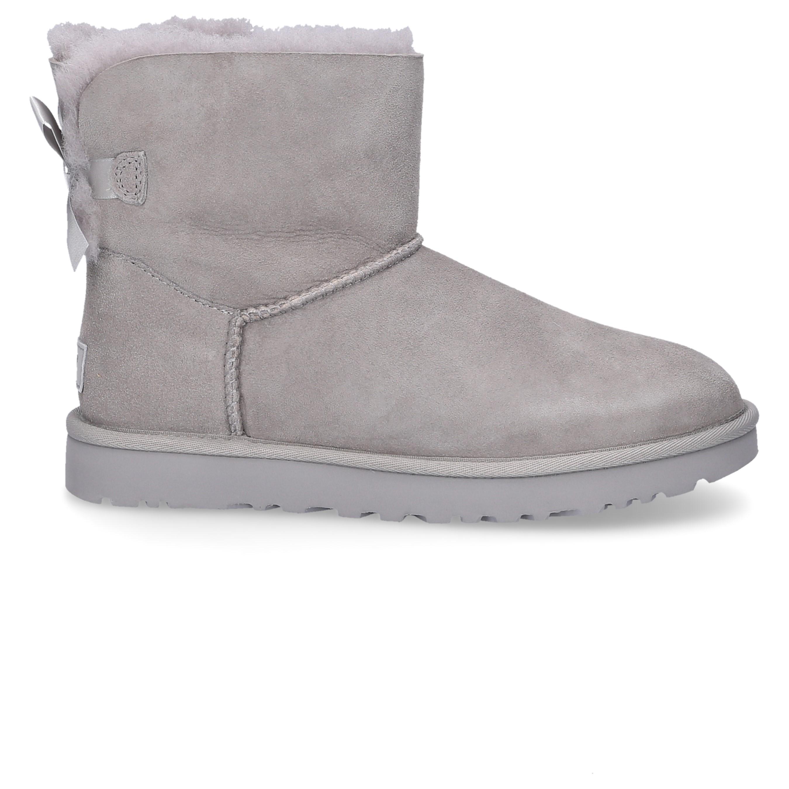gray uggs with bows