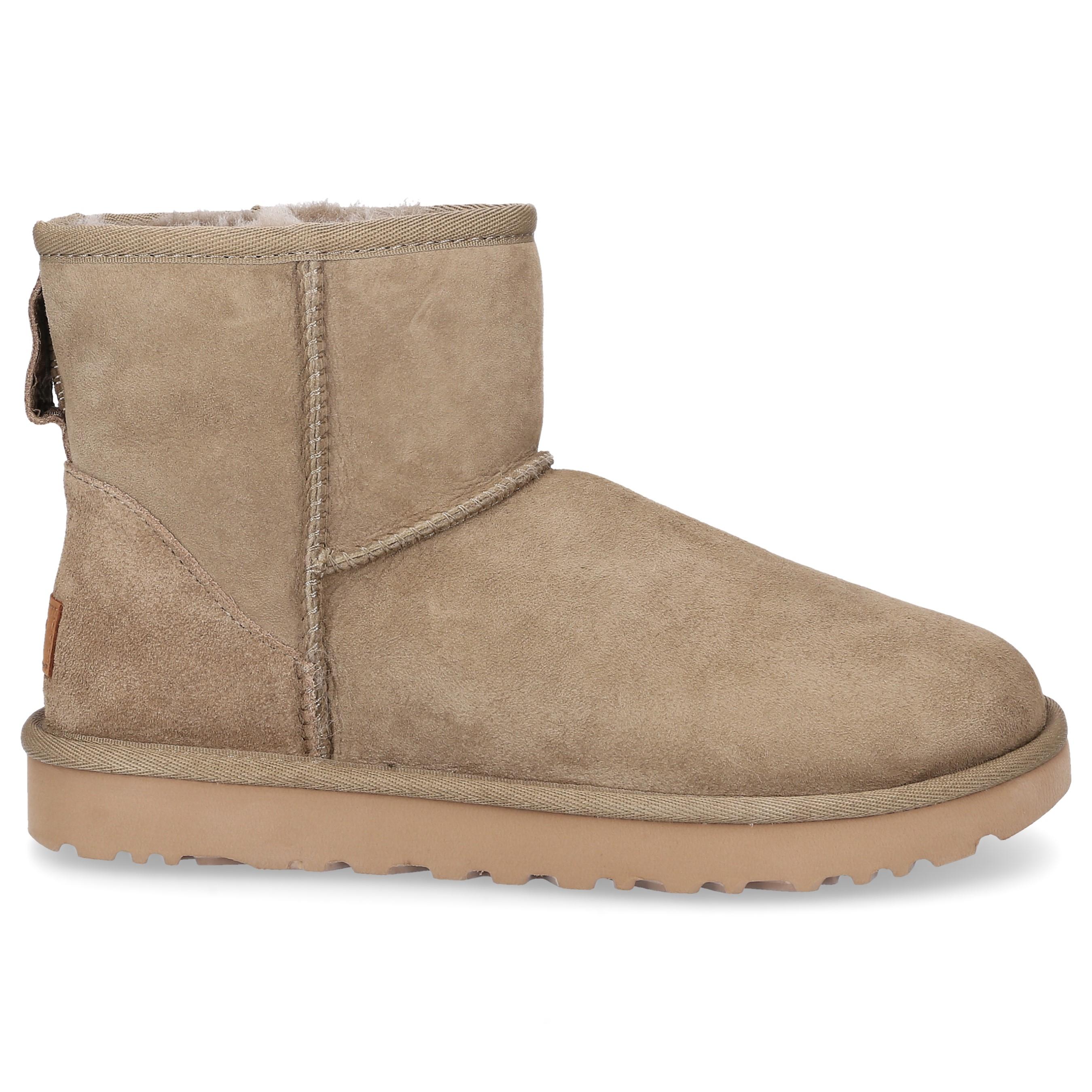 UGG Suede Snowboots Classic Mini Ii in Olive (Green) - Lyst