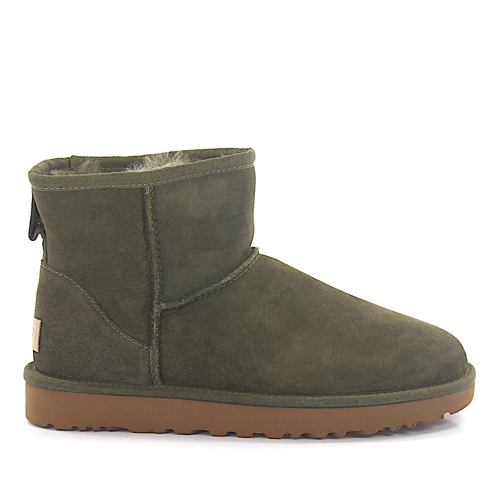 olive green classic uggs