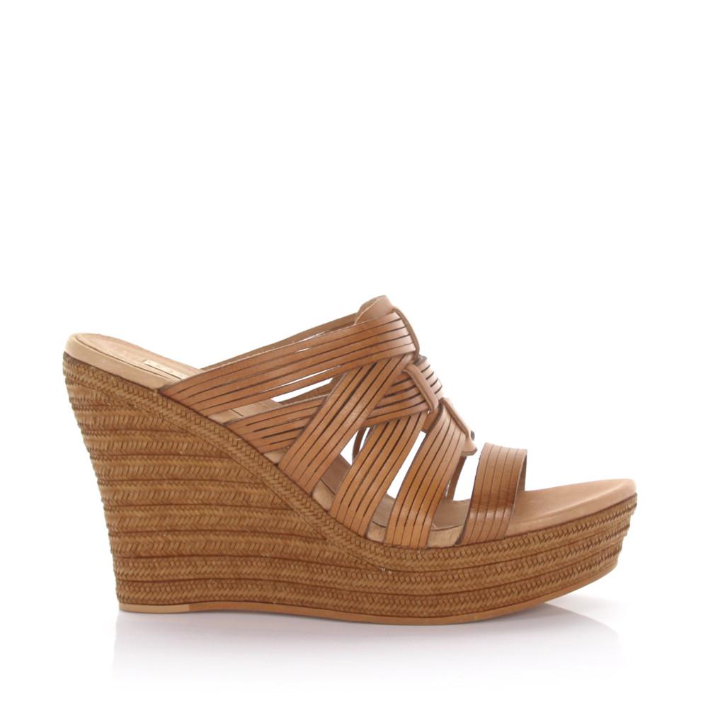 ugg beige platform
