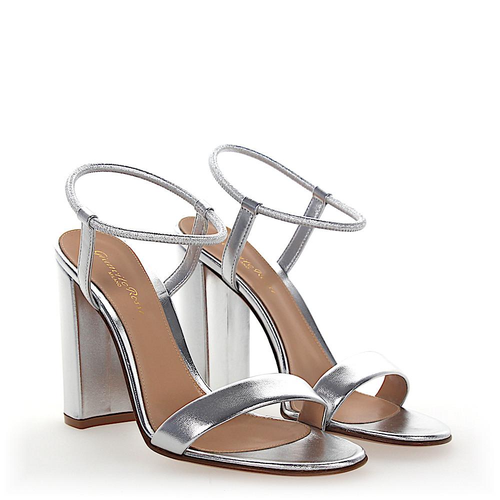 gianvito rossi nikki sandal