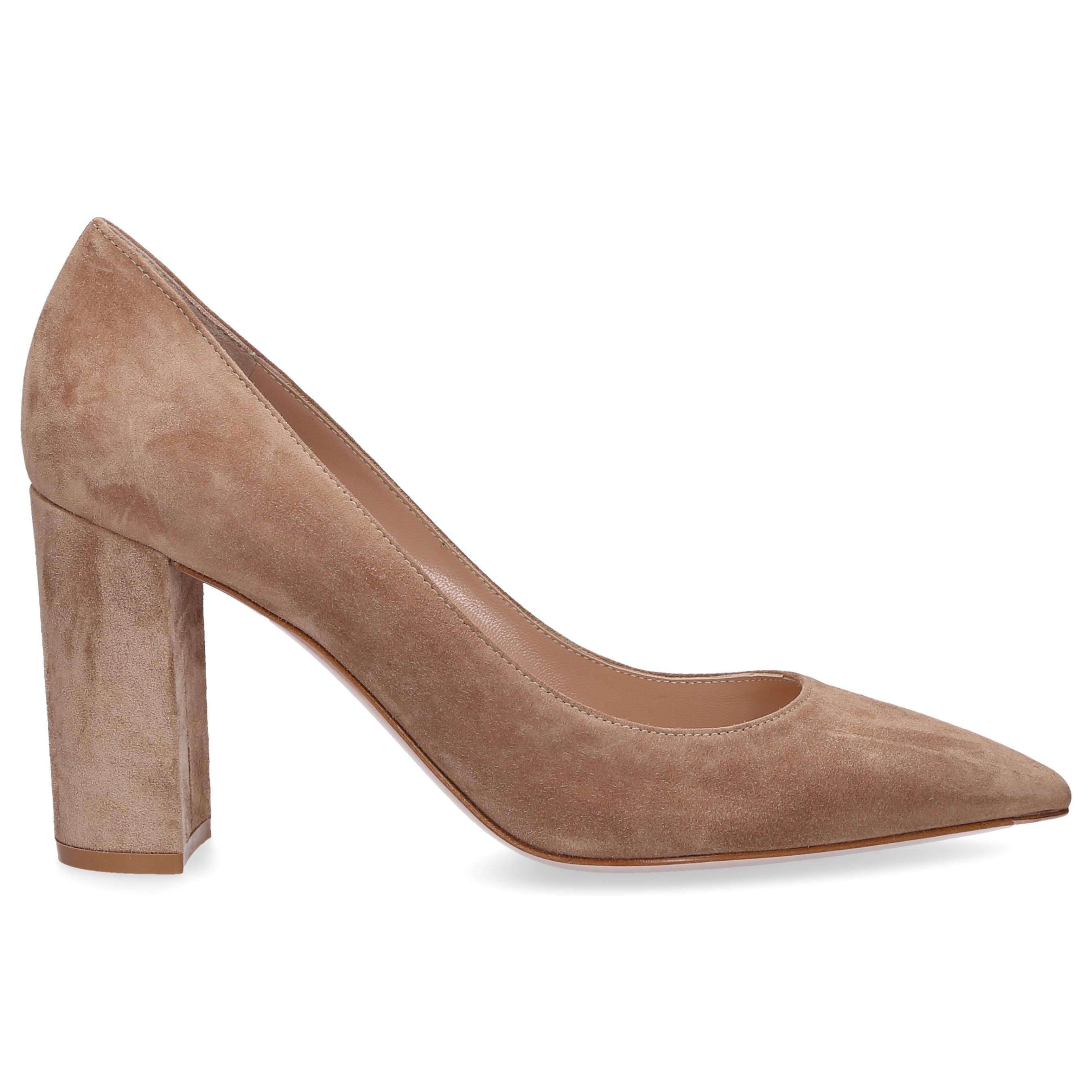 Gianvito Rossi Suede Pumps Piper Pump 85 in Beige (Natural) | Lyst