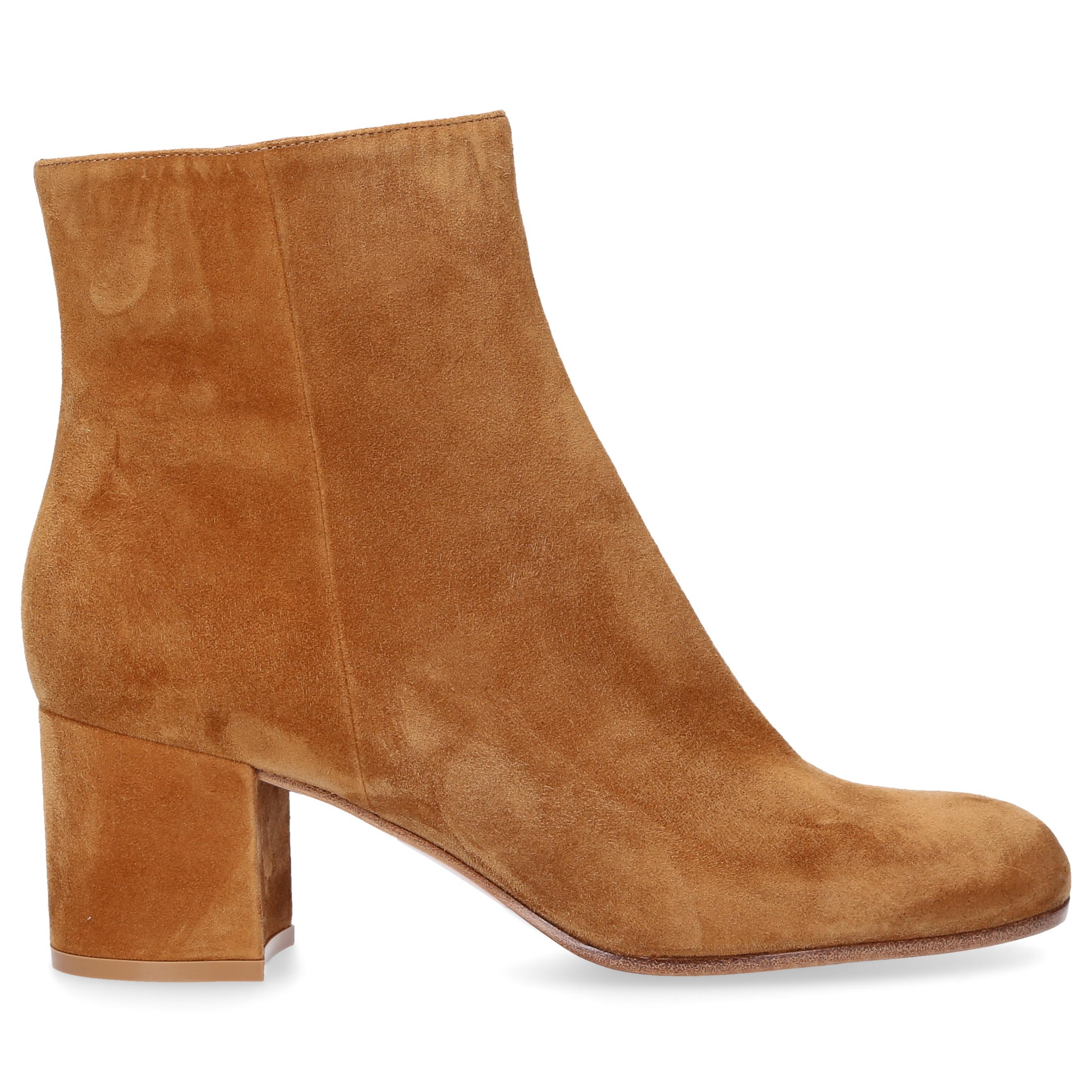 gianvito rossi margaux 65 suede ankle boots