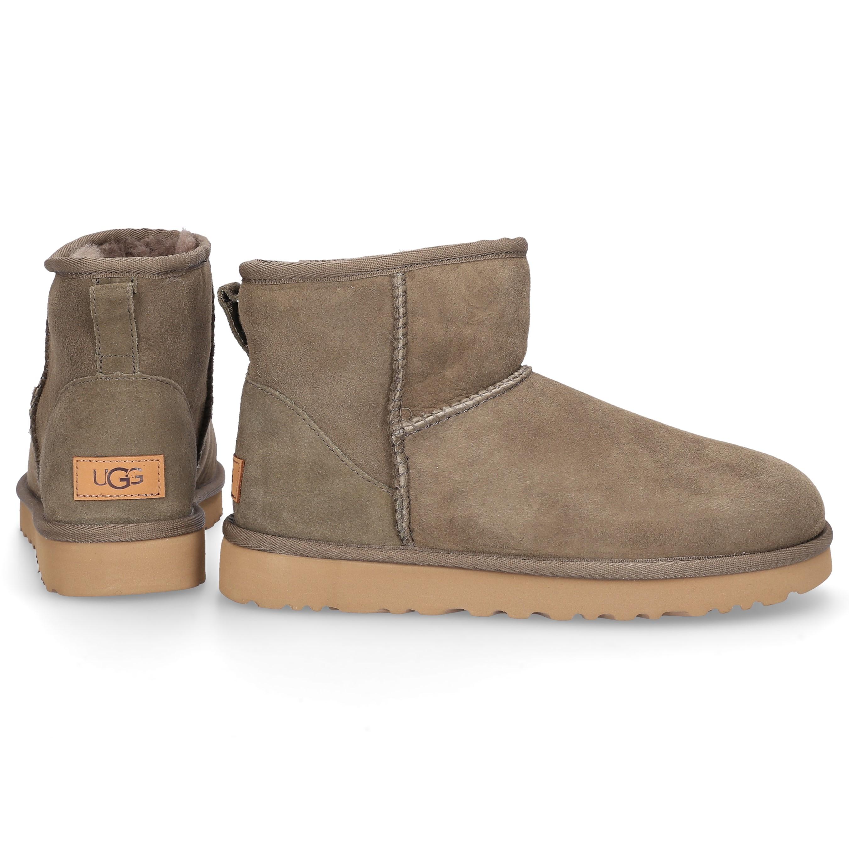 olive green classic uggs