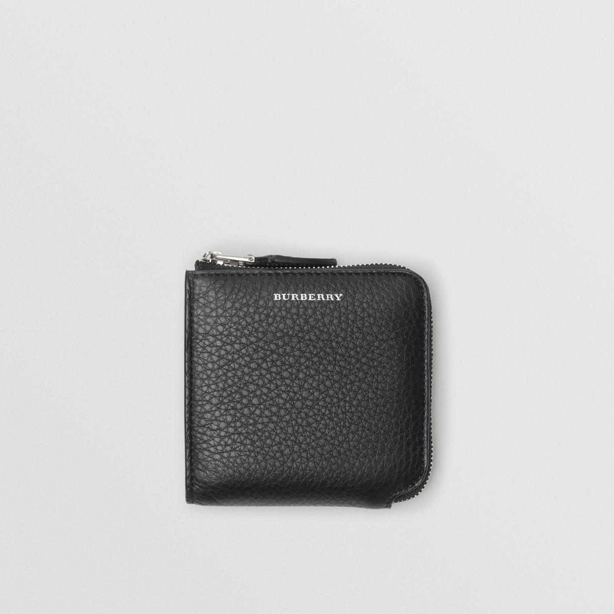 Burberry Grainy Leather Square Ziparound Wallet in Black | Lyst