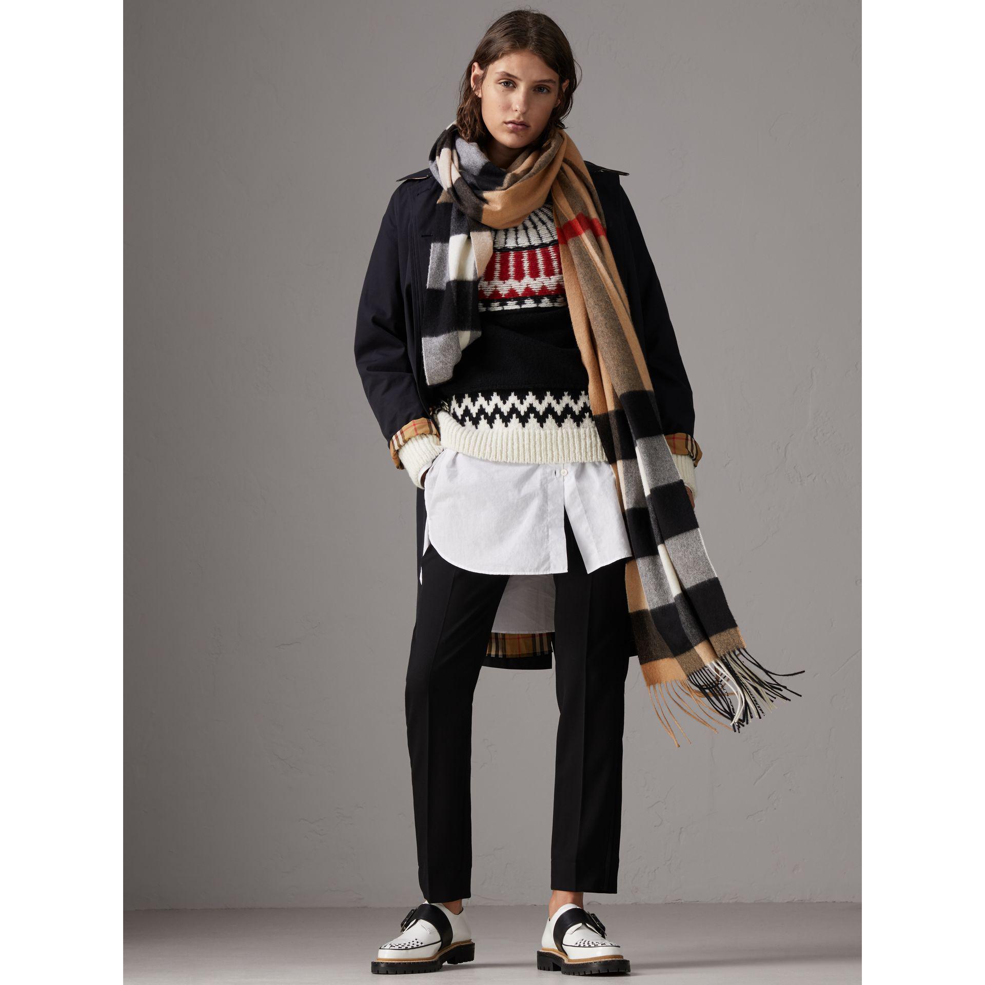 Burberry Oversized Scarf Outlet, 55% OFF | www.ingeniovirtual.com