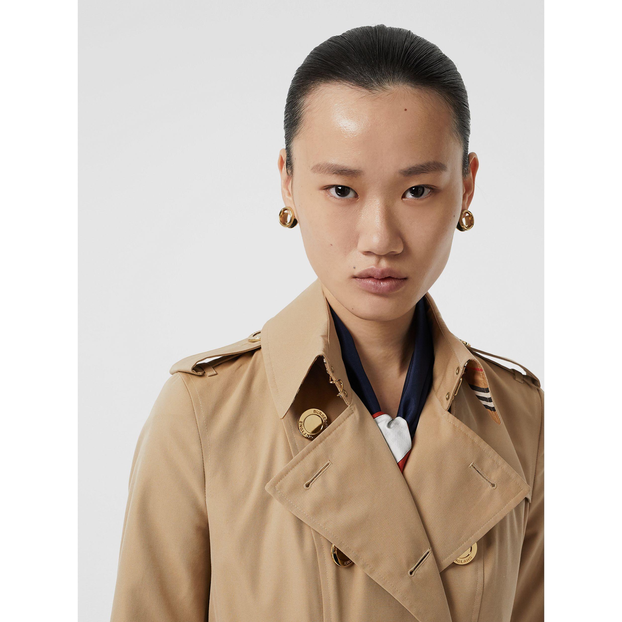 Burberry Gold Button Cotton Gabardine Trench Coat in Honey (Natural) | Lyst  Canada