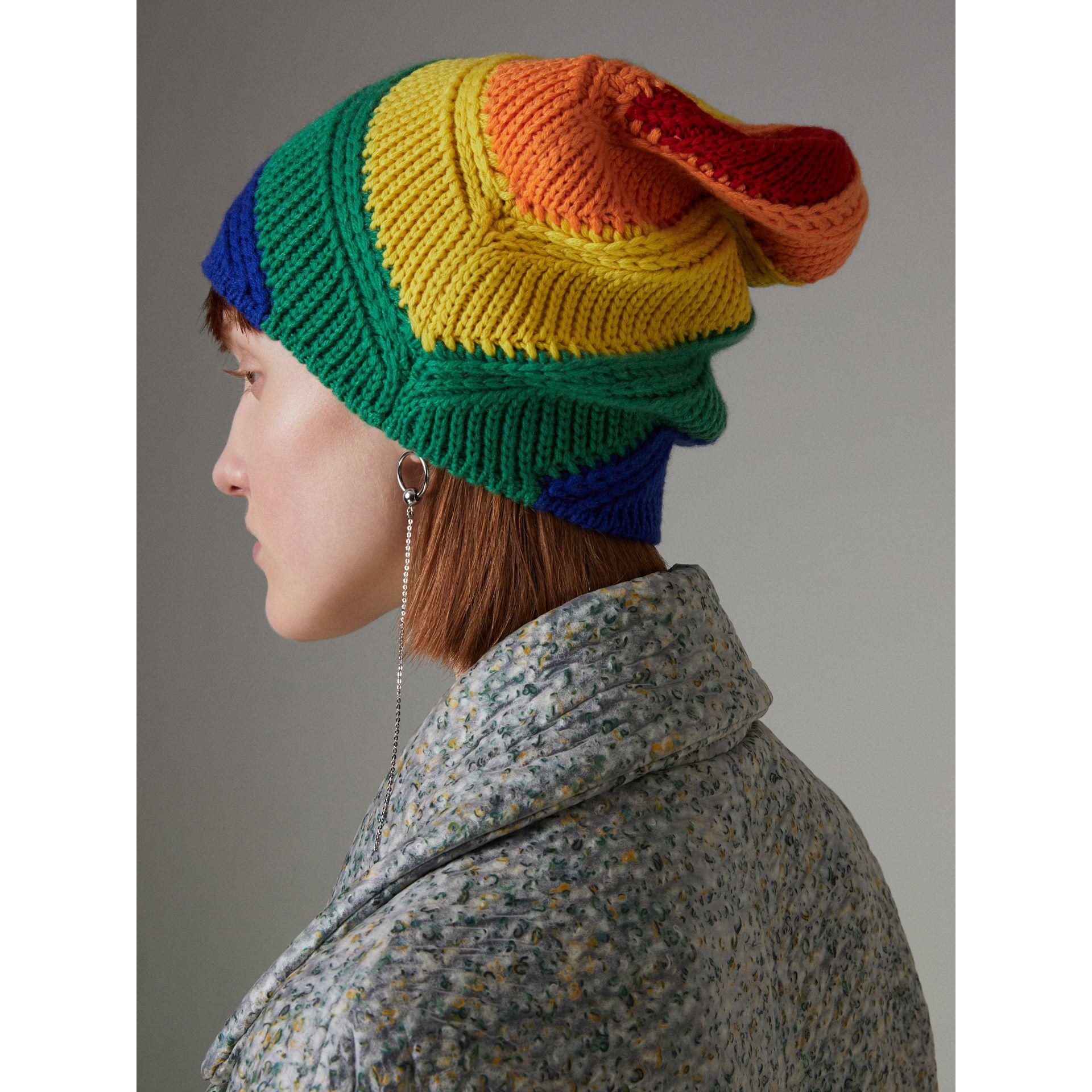 burberry rainbow hat