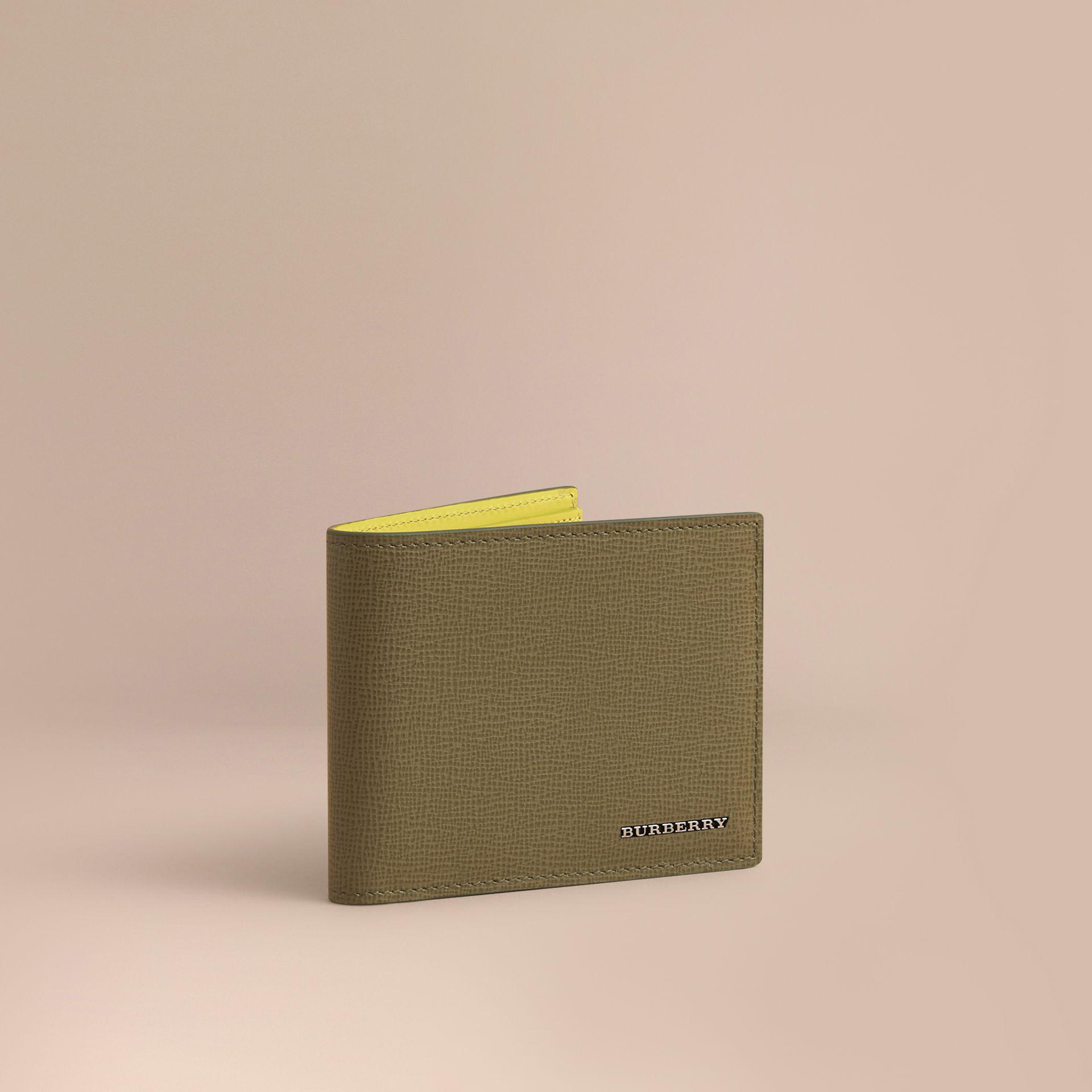 burberry wallet green