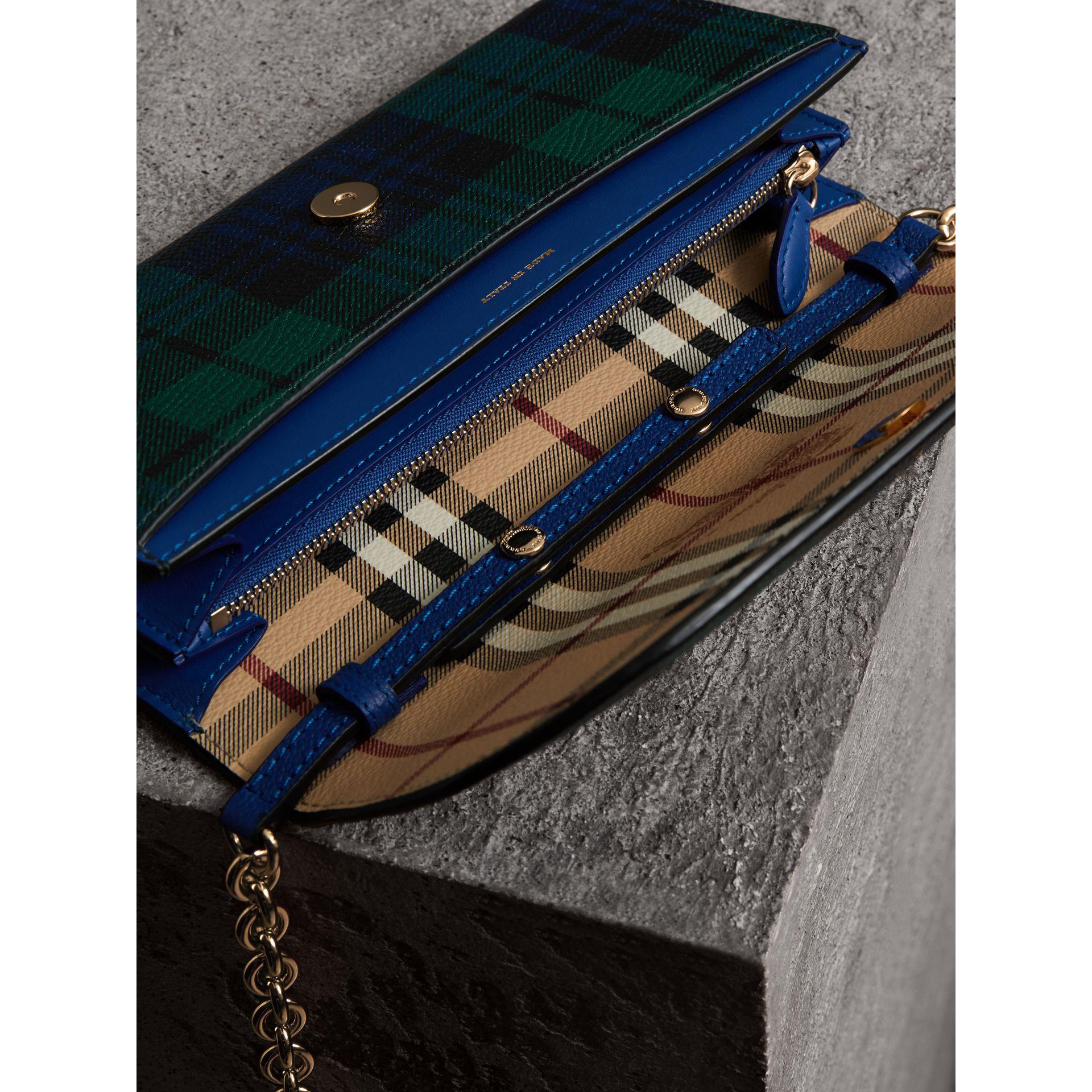 Burberry cheap creature wallet