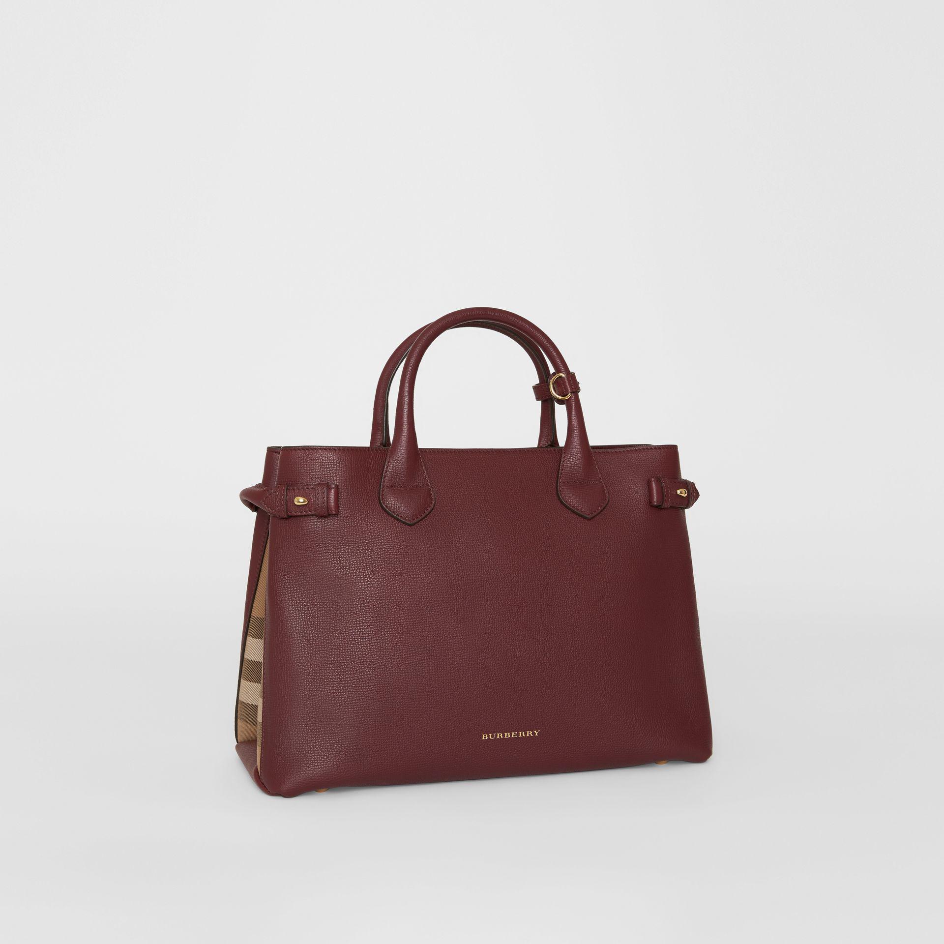 Burberry The Medium Banner In Leather And House Check Mahogany Red | Lyst  Canada