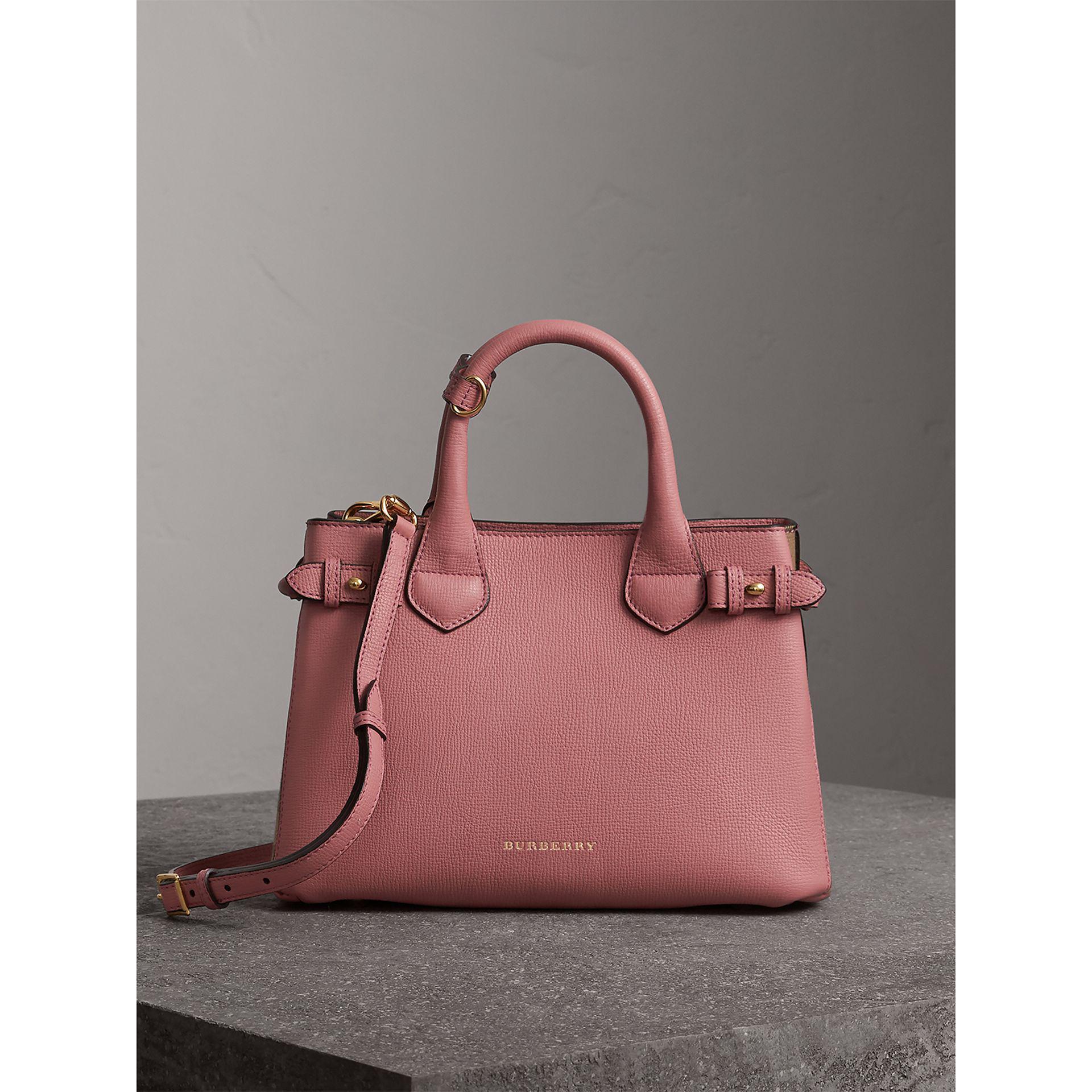 Leather tote Burberry Pink in Leather - 33161802