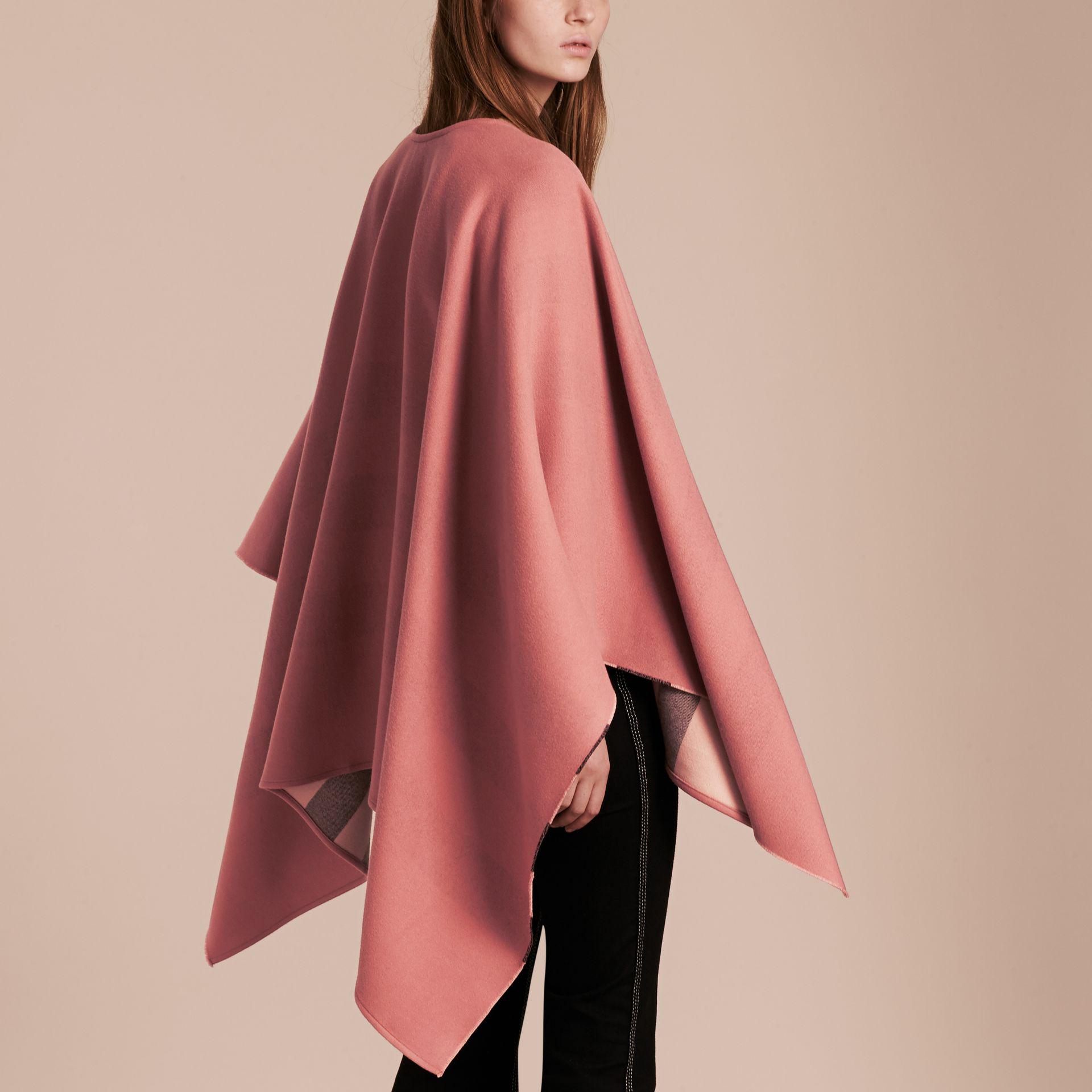 Burberry Reversible Check Merino Wool Poncho in Pink | Lyst