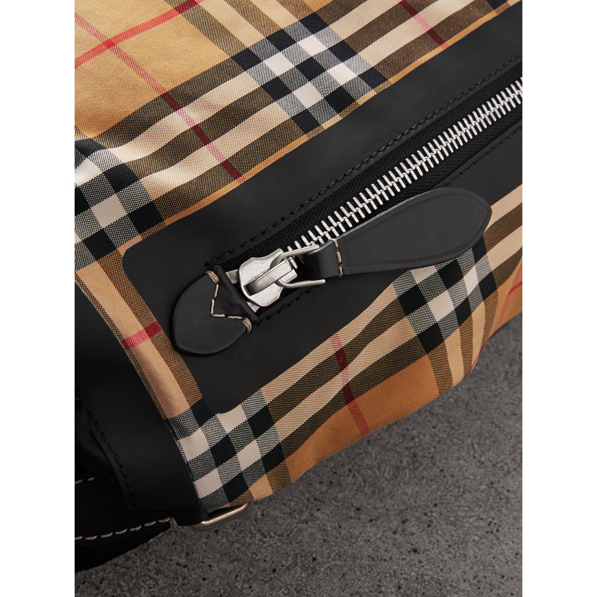 burberry medium vintage check duffle