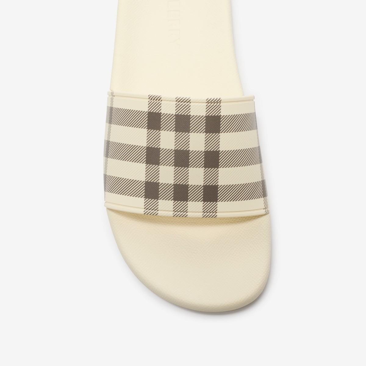 Burberry Flat sandals for Women Online Sale up to 80% off Lyst UK