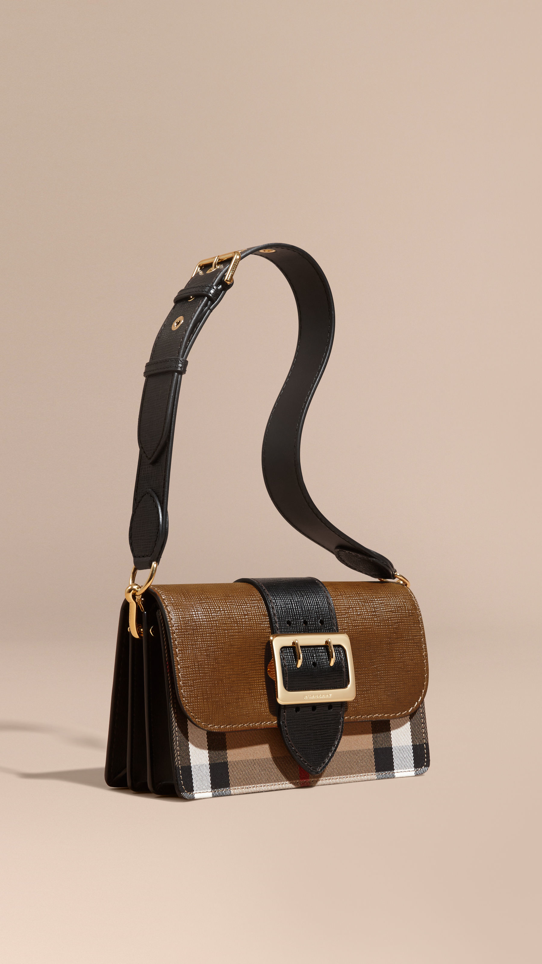 Burberry The Medium Buckle Bag In House Check And Textured Leather Tan