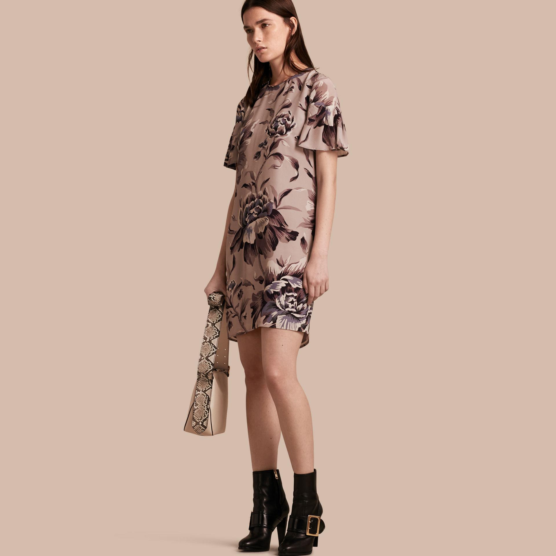rose shift dress