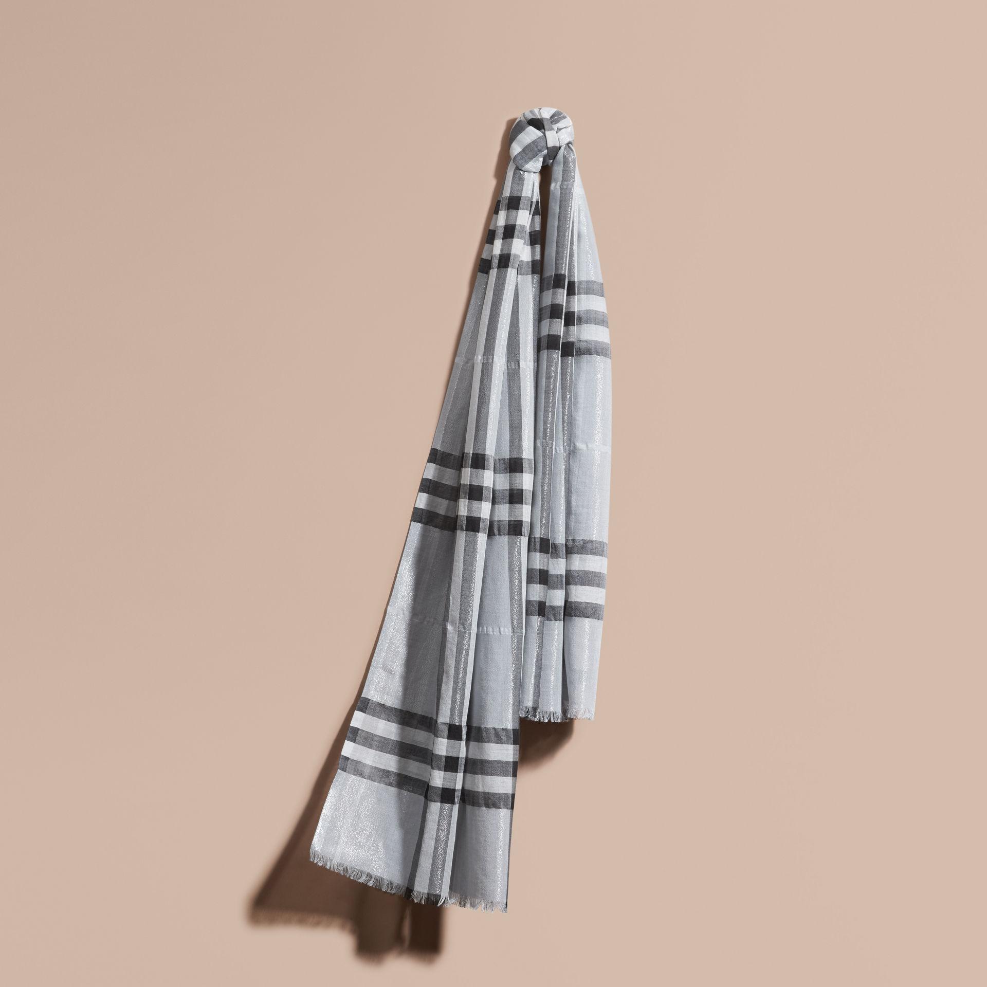 burberry nova tote bag