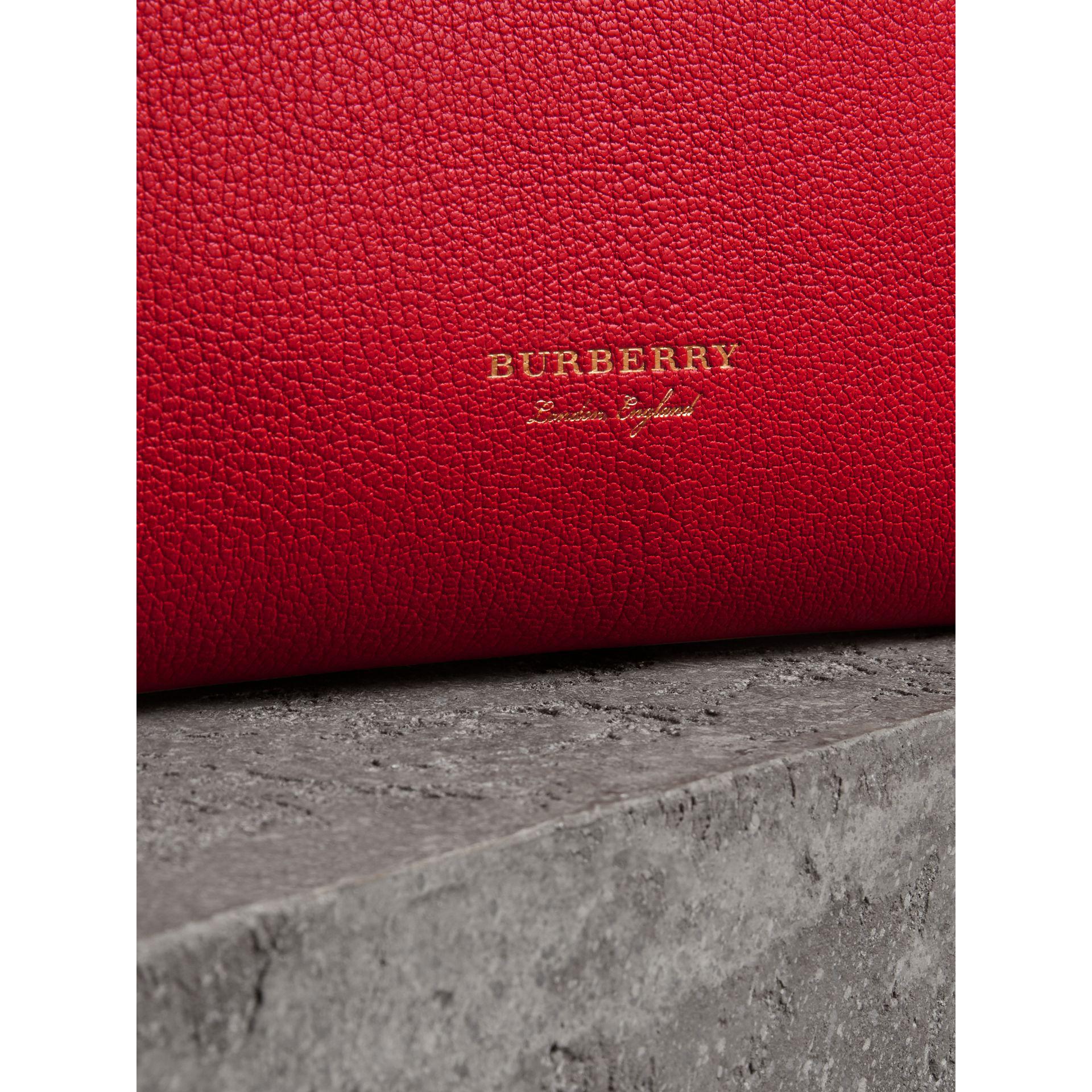 burberry grainy leather wristlet clutch