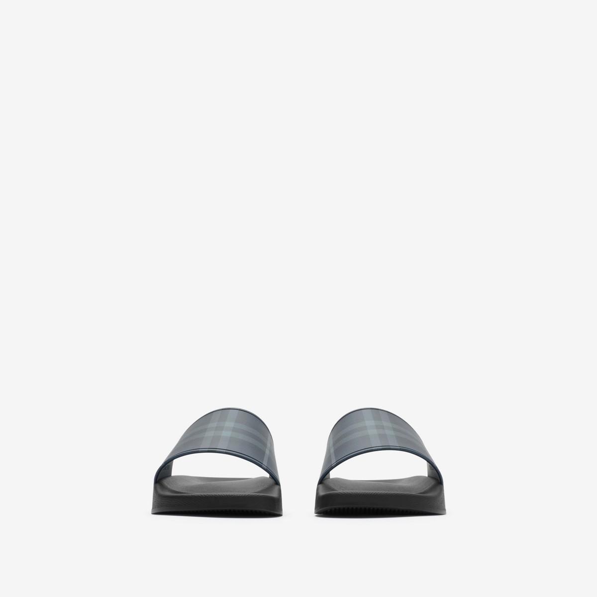 サンダル BURBERRY Men Sandals 8092527 C1173 LOCH GREEN Burberry Sandals and Slides for Men | Online Sale up to 76