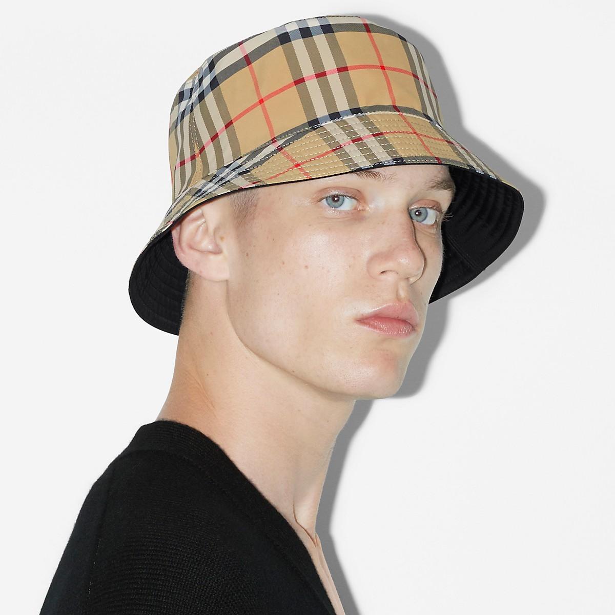 Burberry Nylon Reversible Bucket Hat in Black for Men | Lyst
