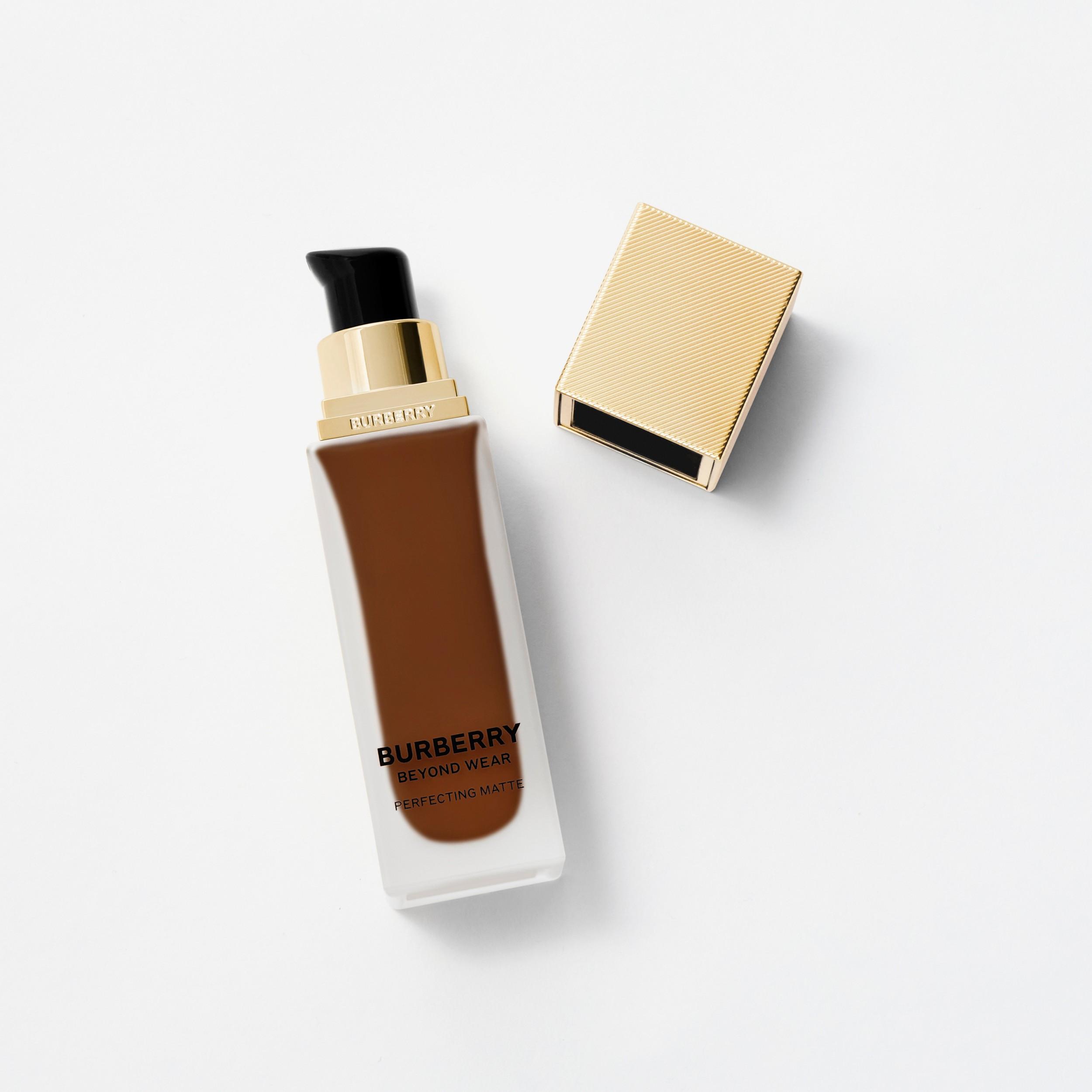 Burberry Beyond Wear Perfecting Matte Foundation – 140 Deep Cool in Natural  | Lyst Canada