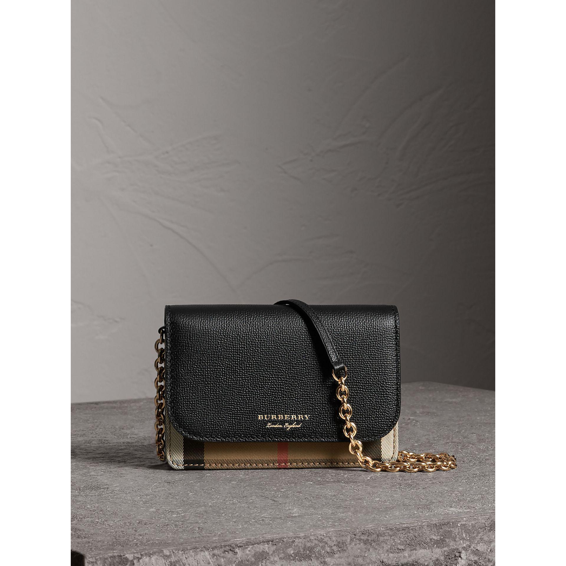 Burberry Leather And House Check Wallet With Detachable Strap in Black |  Lyst