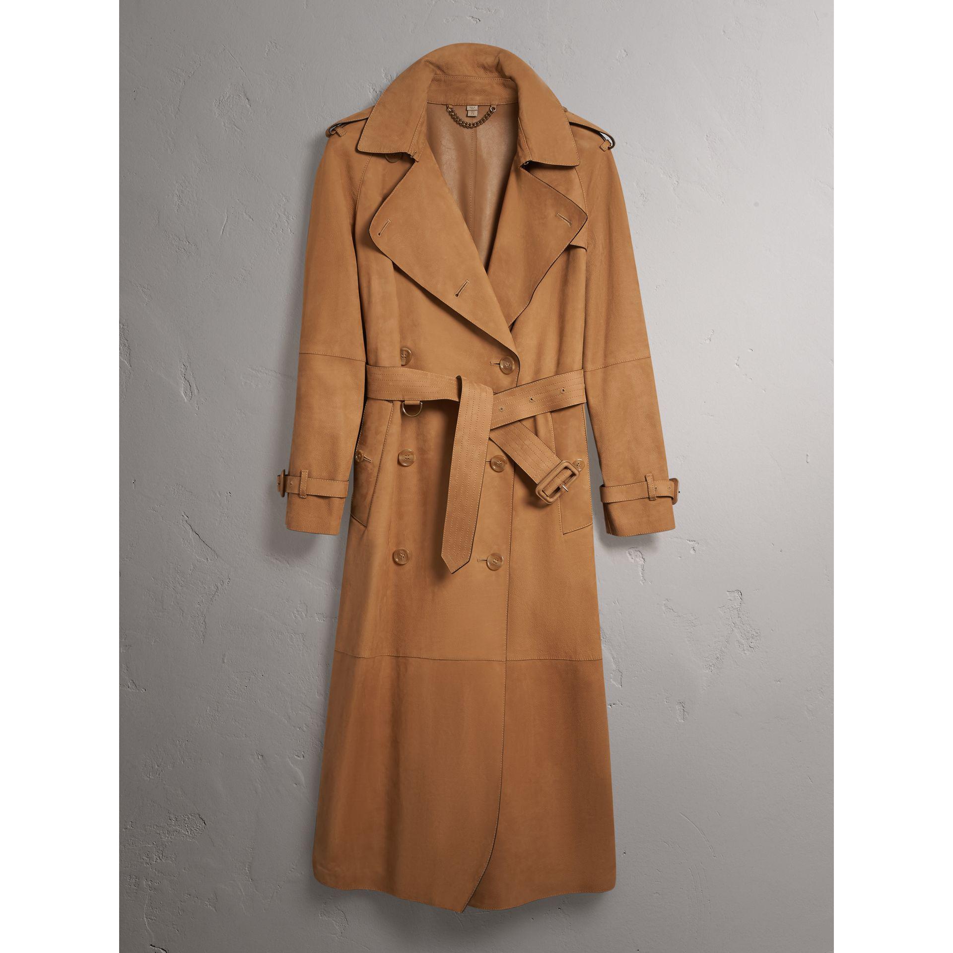 Burberry Nubuck Trench Coat in Caramel (Brown) - Lyst
