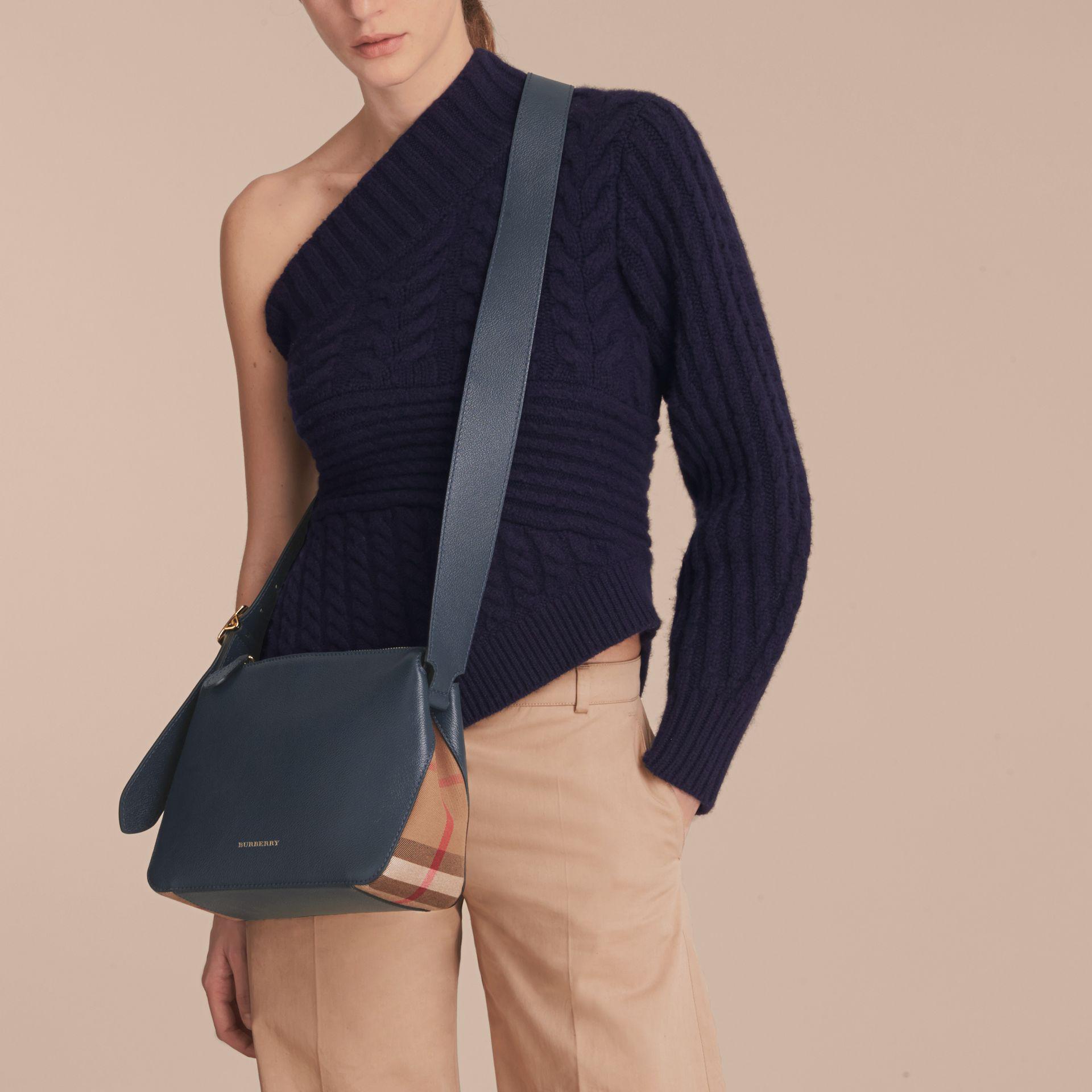 gucci rubber tote bag