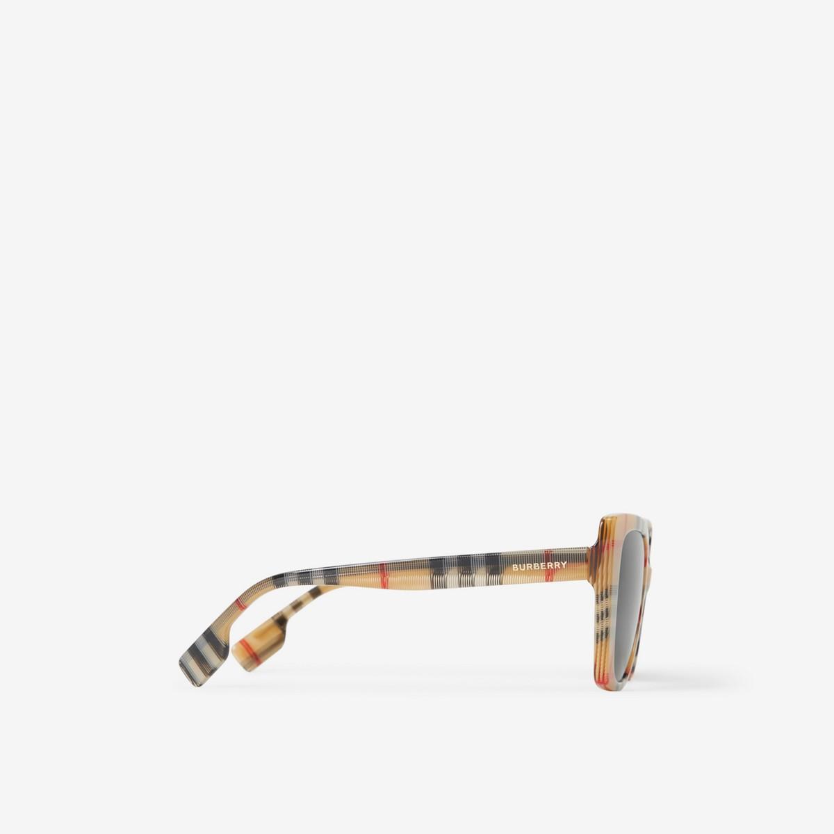 Burberry Check Oversized Cat-eye Frame Sunglasses in Gray | Lyst