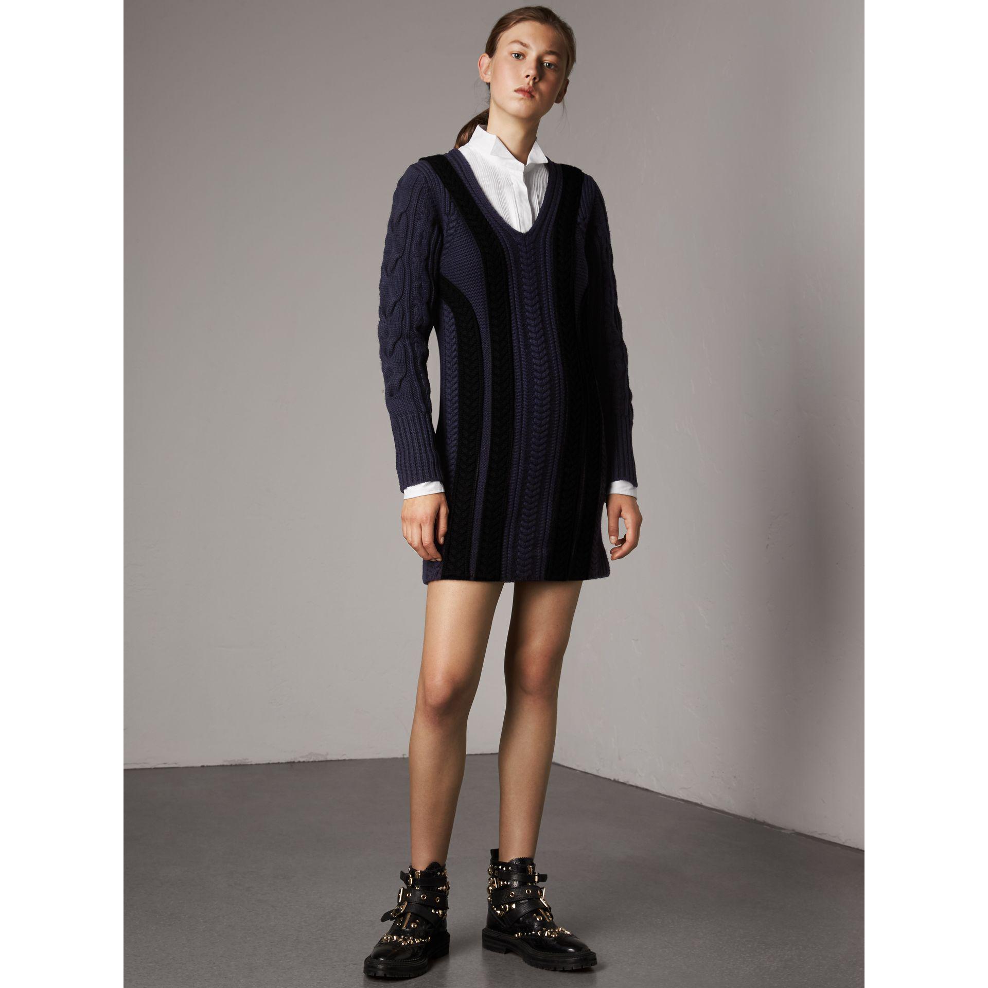 Burberry Cable Knit Wool Cashmere Sweater Dress in Navy (Blue) - Lyst