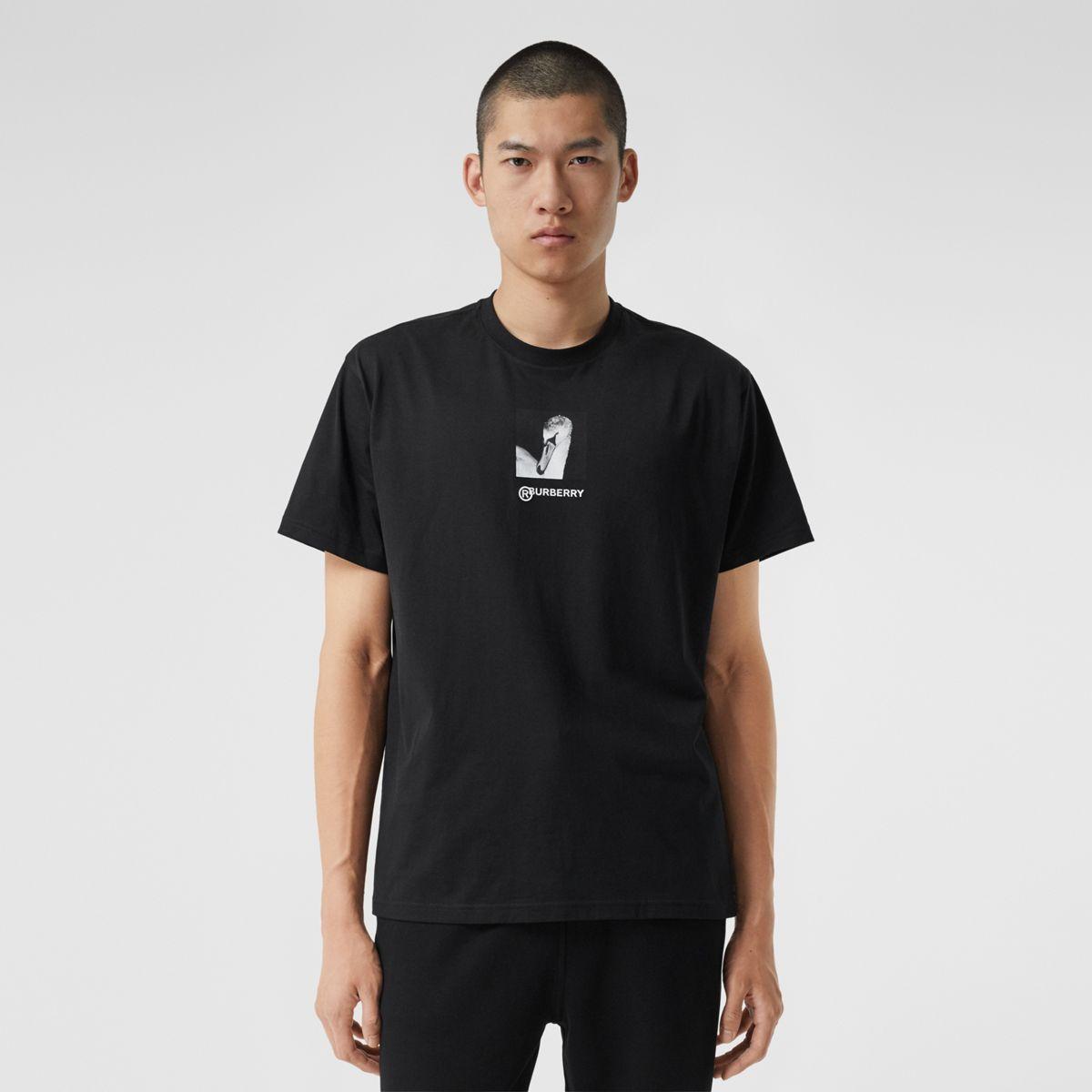 Burberry Swan And Logo Print Cotton Oversized T-shirt in Black for Men -  Lyst