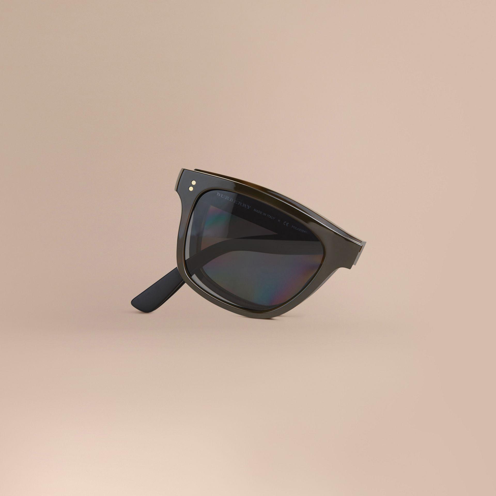 folding burberry sunglasses