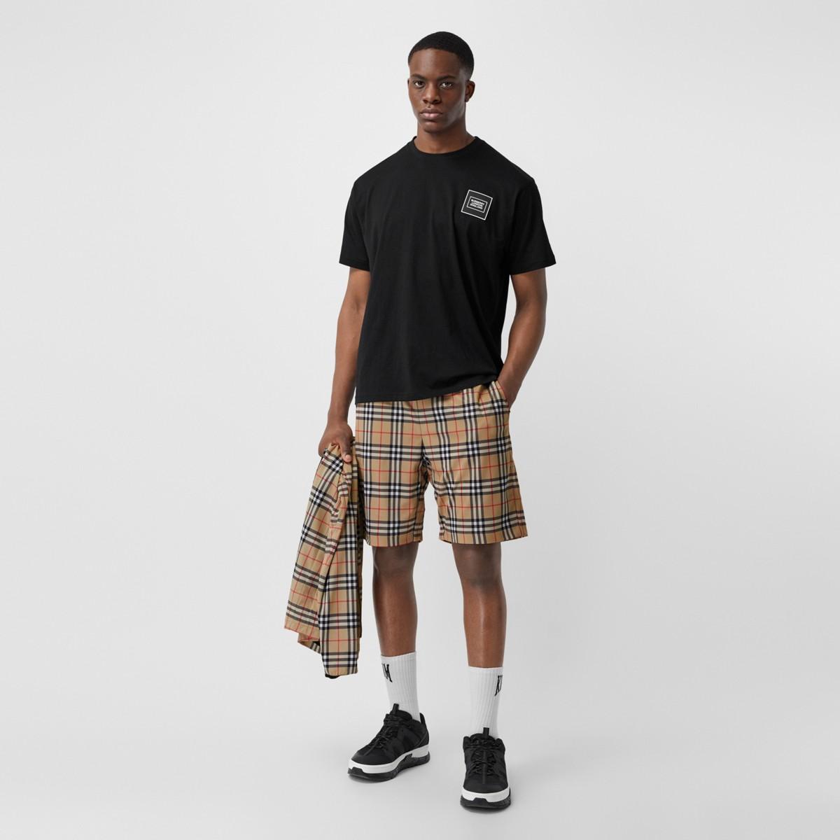 Total 35+ imagen burberry shorts and t shirt