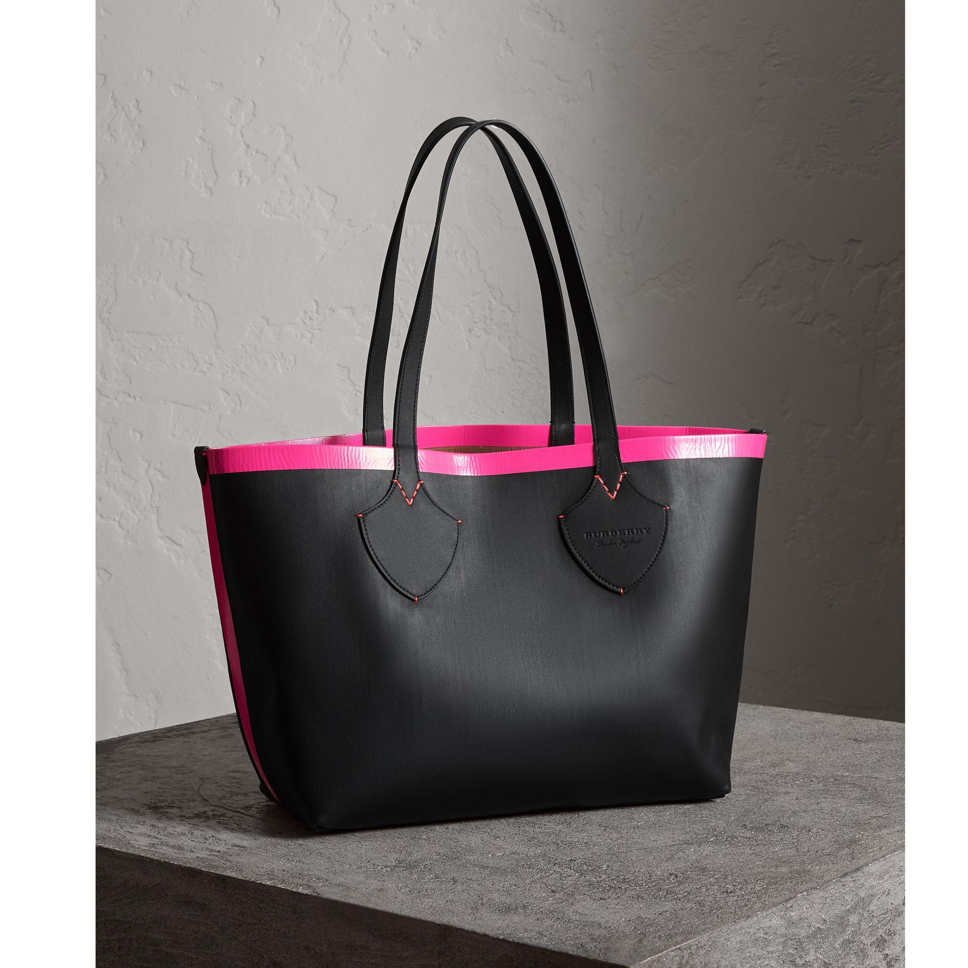 Burberry Black/Neon Pink Canvas And Leather XL Reversible Tote