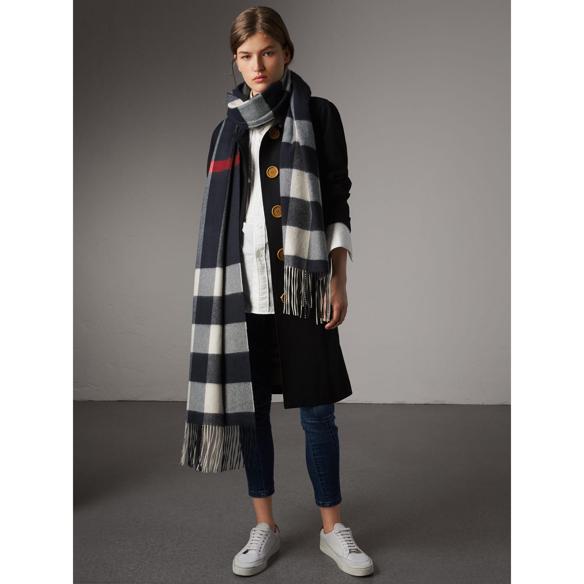 Check Cashmere Scarf In Navy - Women 