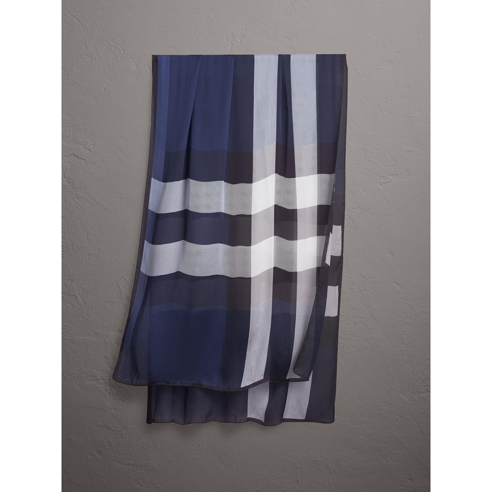 burberry silk scarf blue