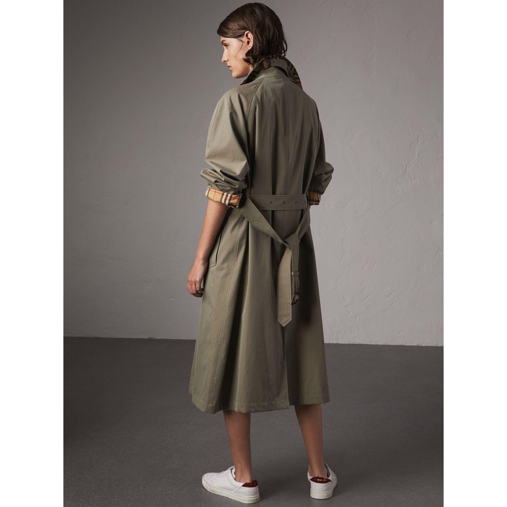 Burberry Cotton The Brighton - Extra-long Car Coat In Chalk Green - Women |  - Lyst