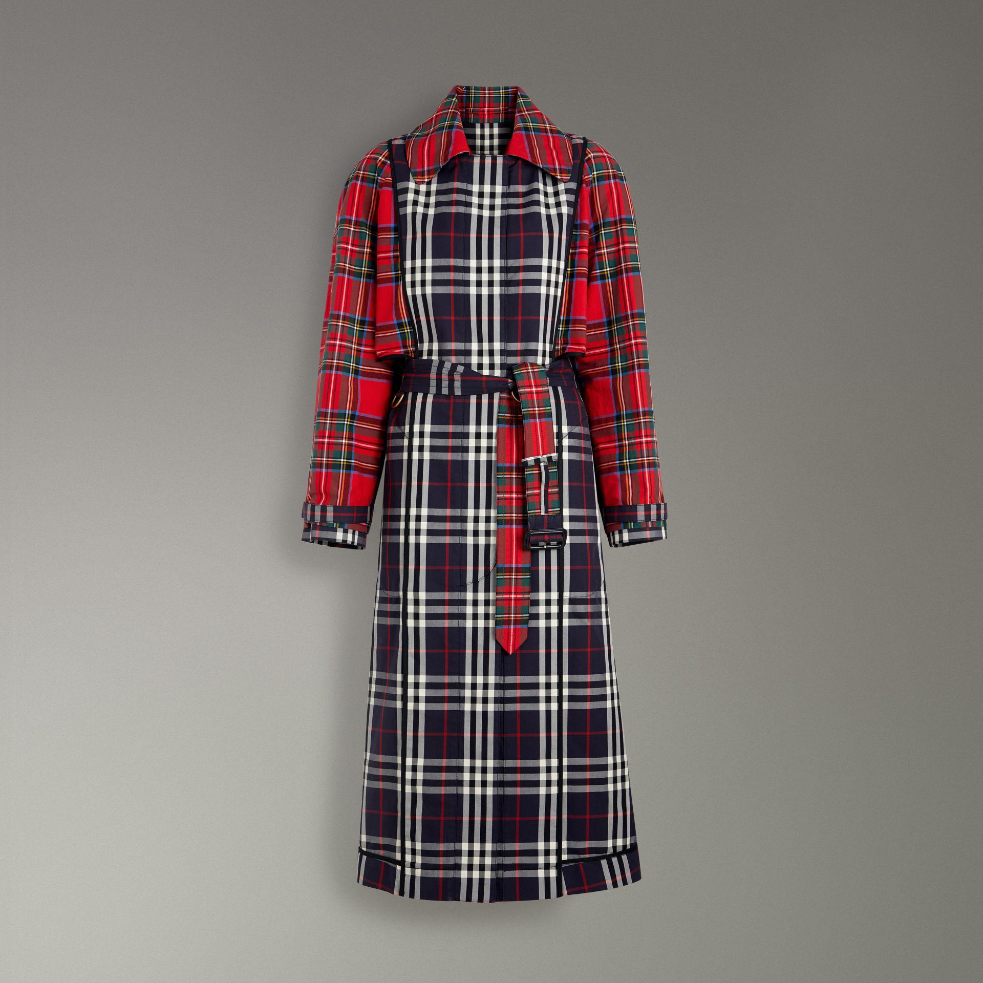 Burberry Check And Tartan Cotton Trench Coat in Navy (Blue) | Lyst