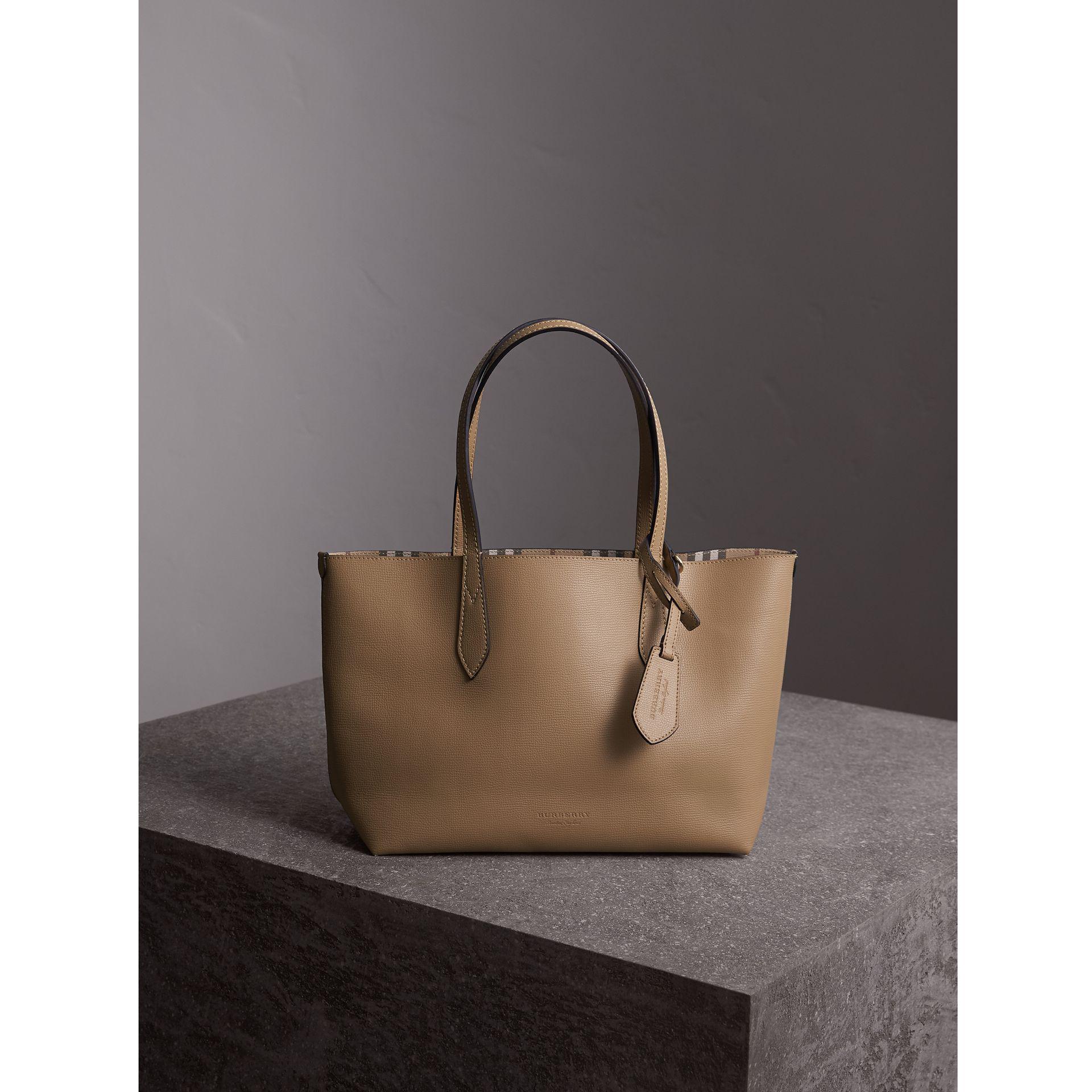 Burberry The Small Reversible Tote In Haymarket Check And Leather Mid Camel  in Natural