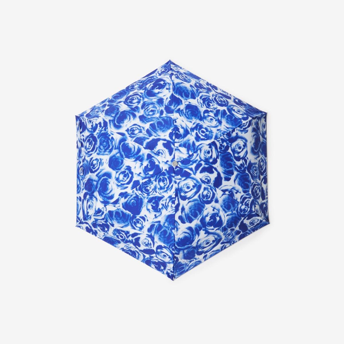 Burberry Rose Print Folding Umbrella in Blue | Lyst